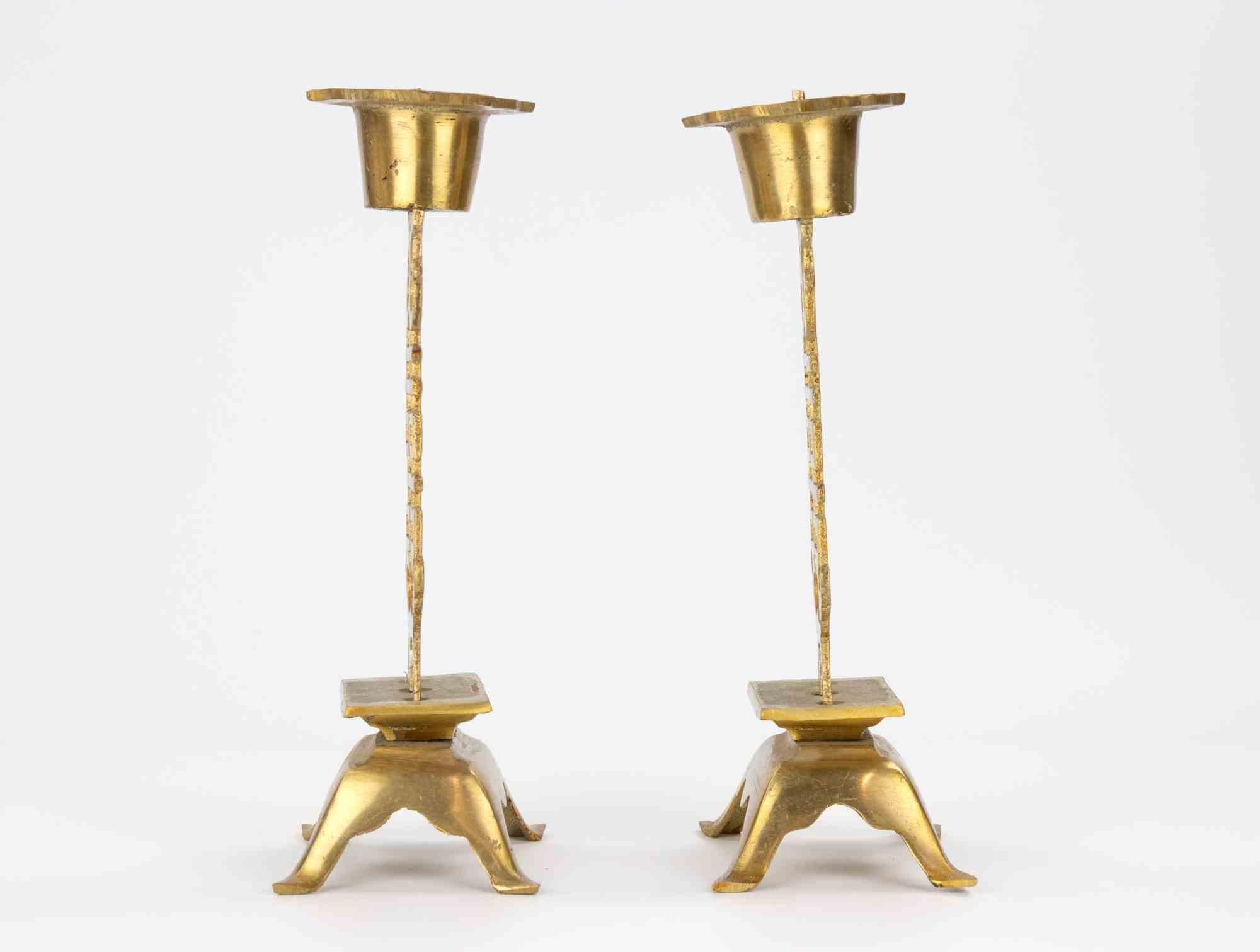 Italiano Coppia di candelieri cinesi in bronzo dorato, Cina, inizio XX secolo in vendita