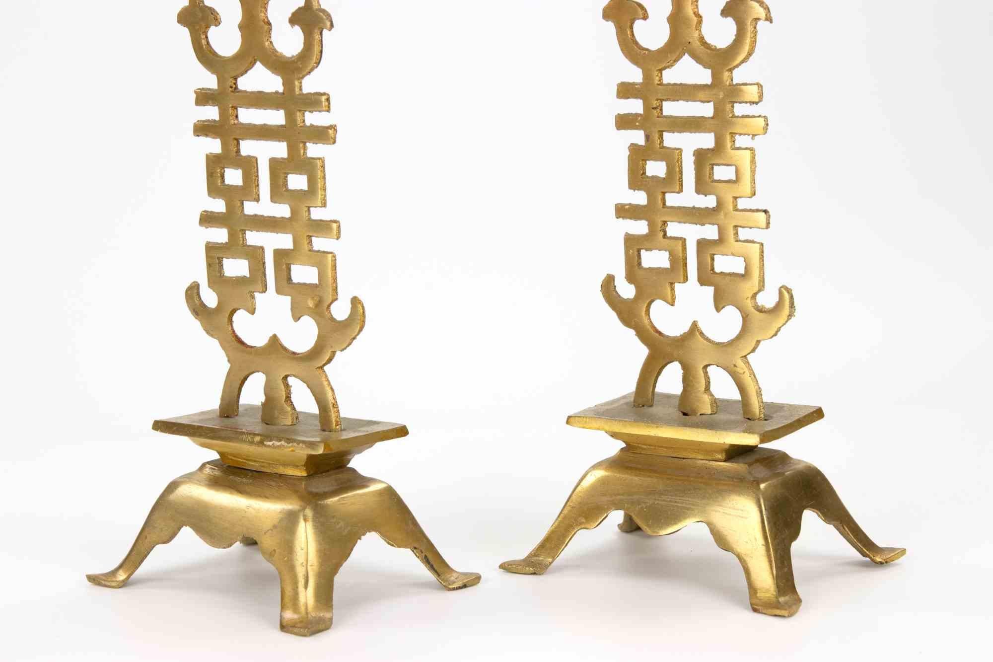 Coppia di candelieri cinesi in bronzo dorato, Cina, inizio XX secolo In condizioni buone in vendita a Roma, IT