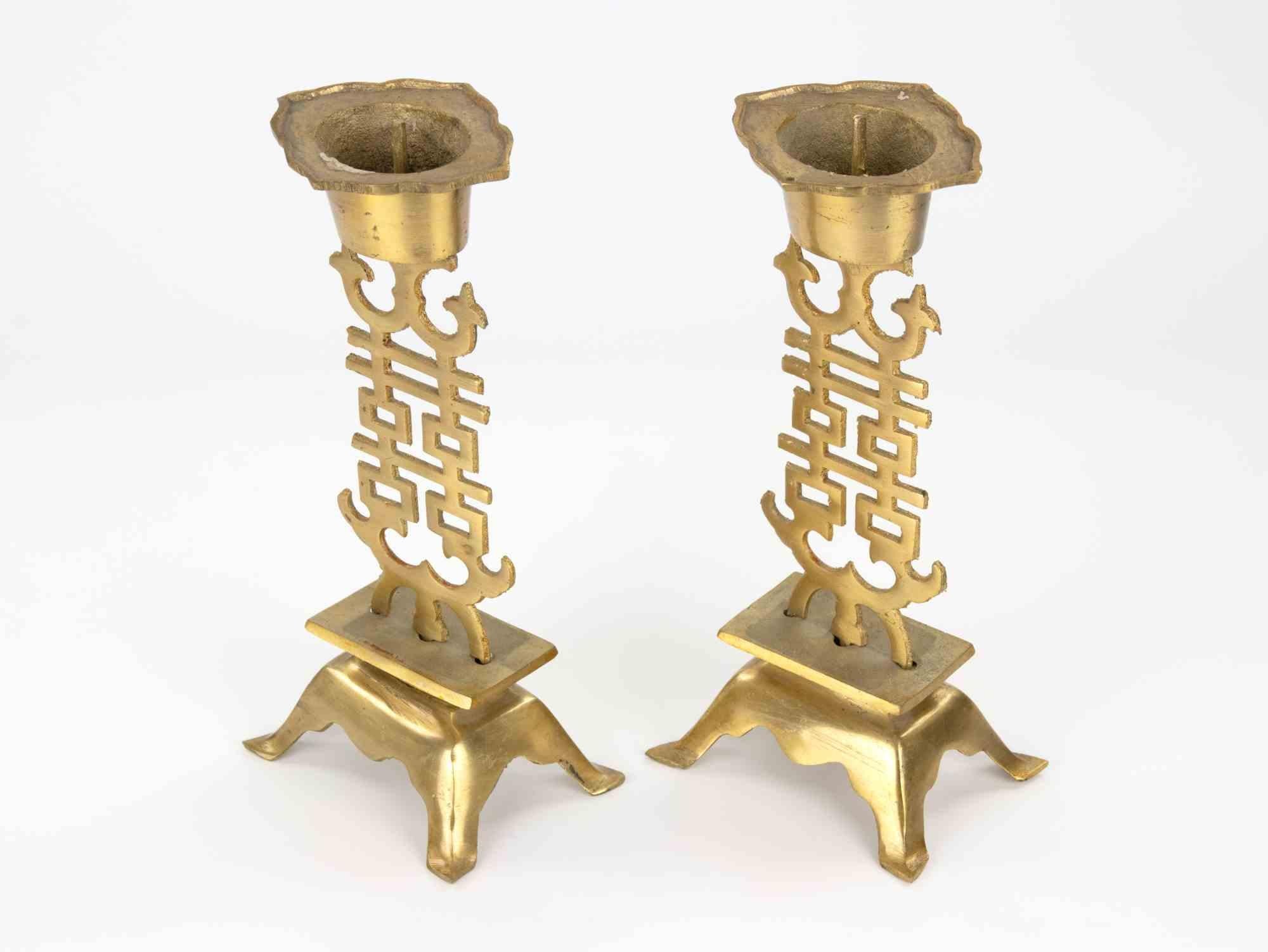 Bronzo Coppia di candelieri cinesi in bronzo dorato, Cina, inizio XX secolo in vendita