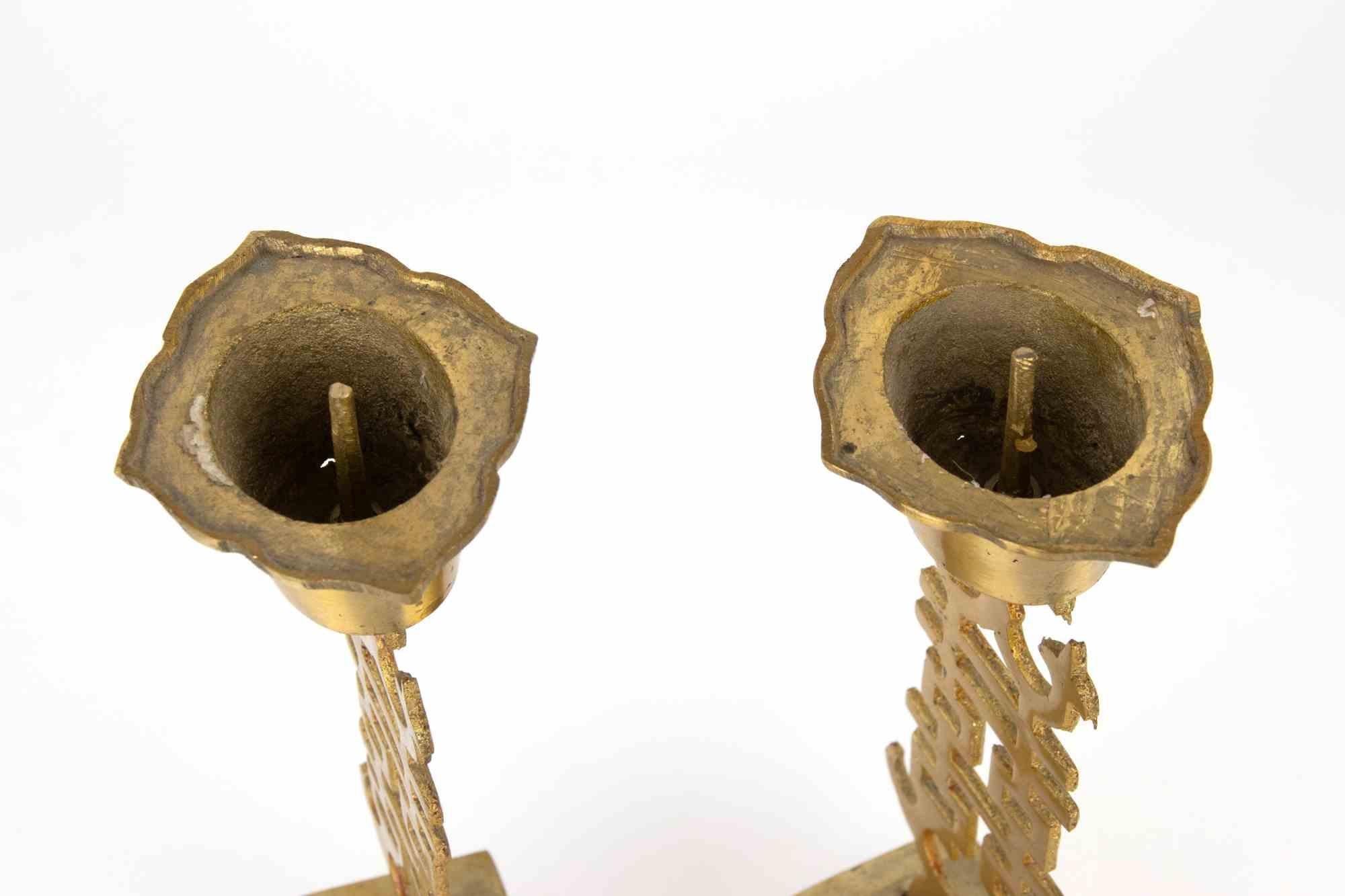Coppia di candelieri cinesi in bronzo dorato, Cina, inizio XX secolo in vendita 1