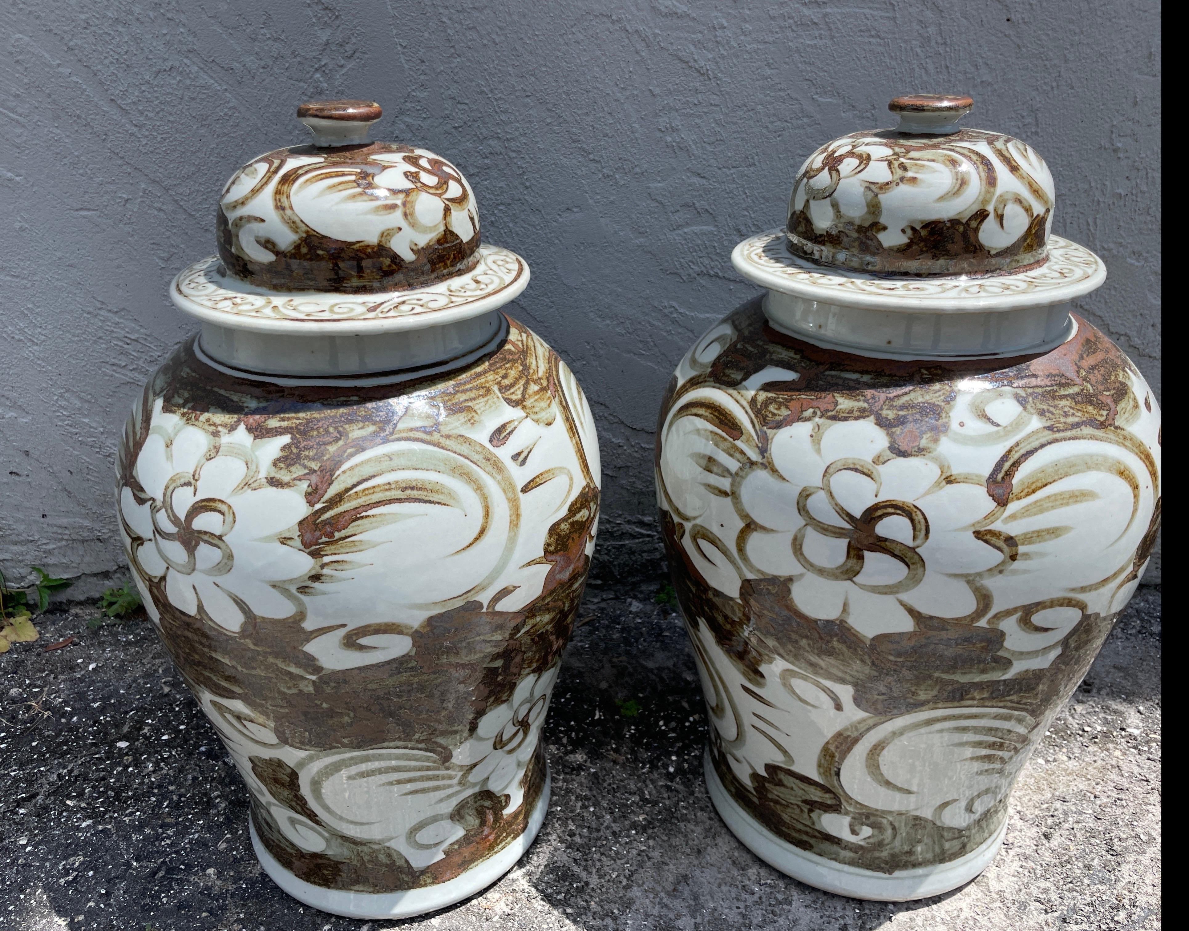 Pair of Chinese Ginger Jars For Sale 4