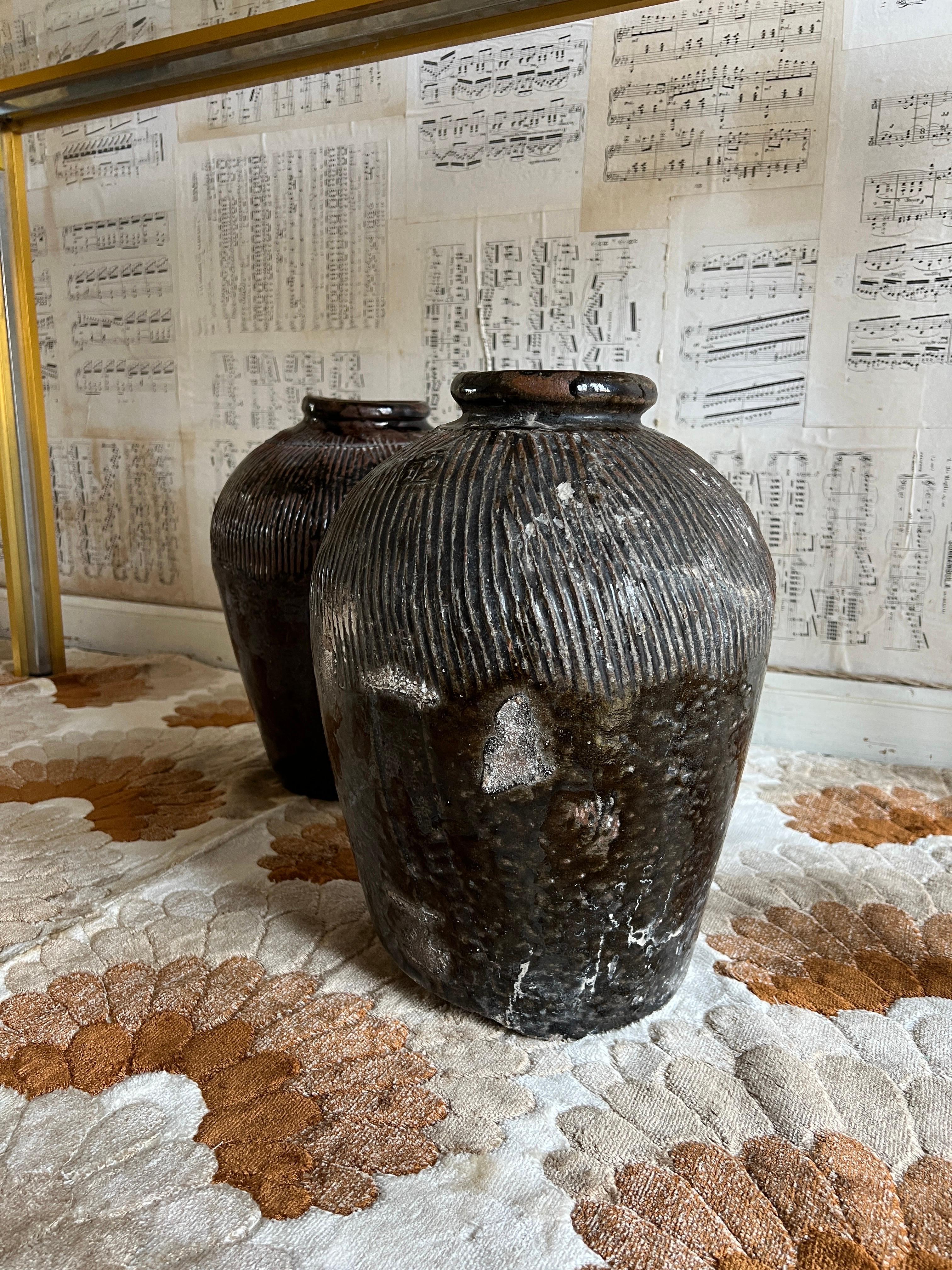 Pair of Chinese glazed 17th-century ceramic rice wine storage pots  For Sale 8