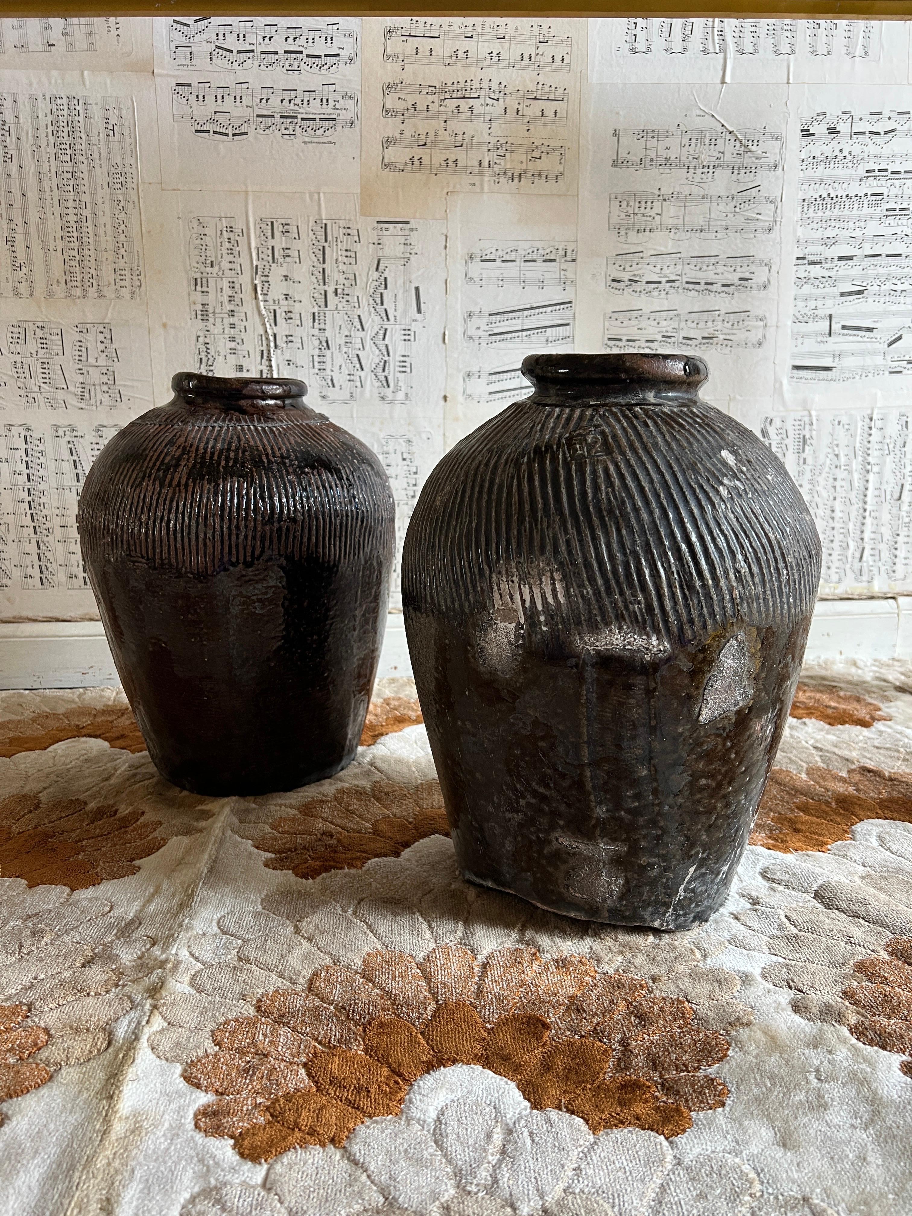 Pair of Chinese glazed 17th-century ceramic rice wine storage pots  For Sale 9