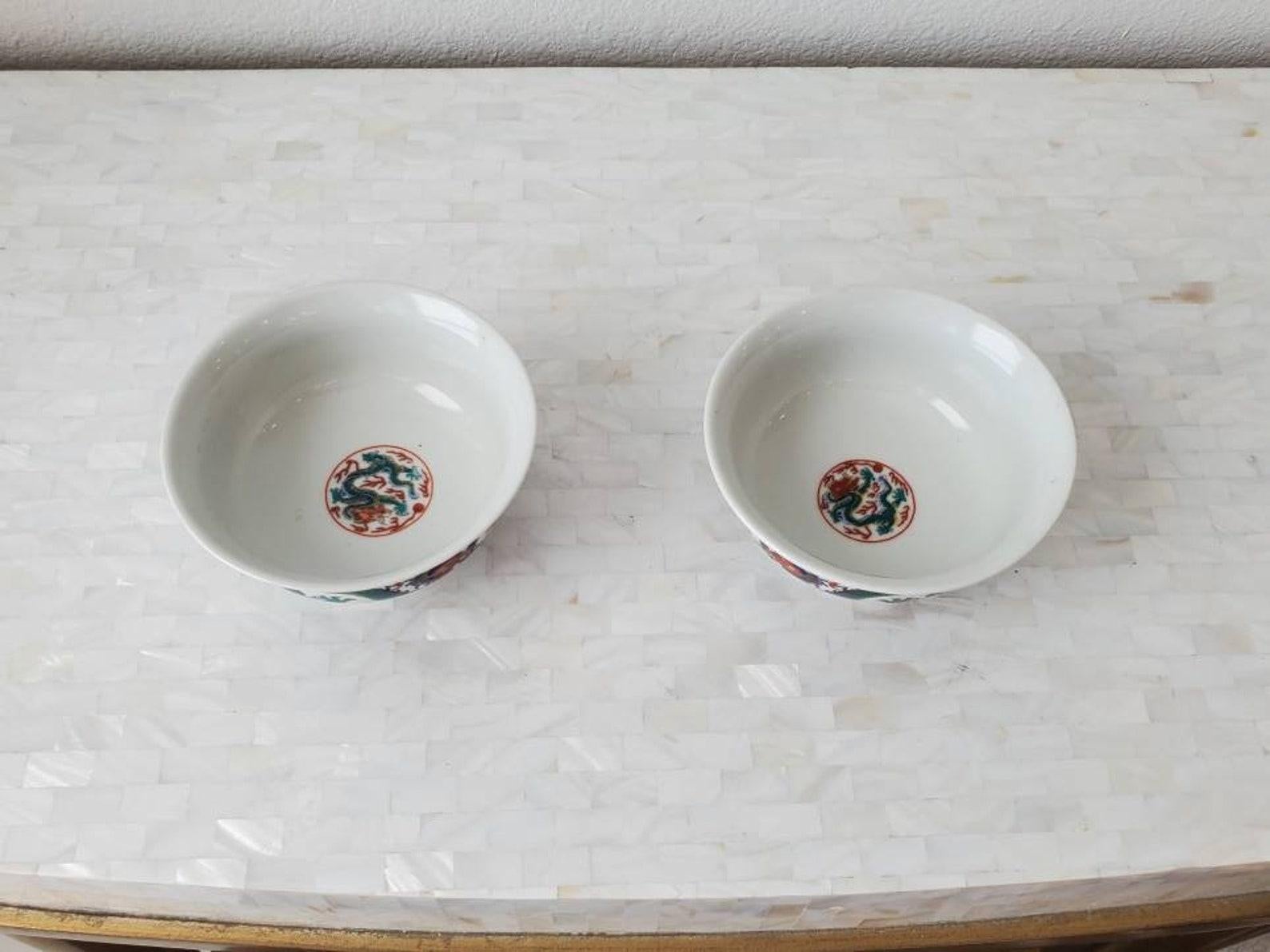 20th Century Pair of Chinese Glazed Porcelain Dragon Wucai Bowls