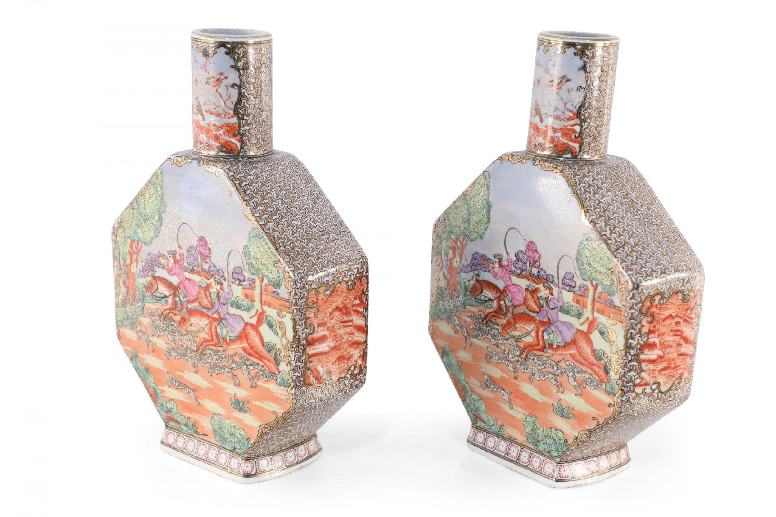 Chinese Export Pair of Chinese Guangzhou Dog Hunt Scene Moonflask Porcelain Vases For Sale