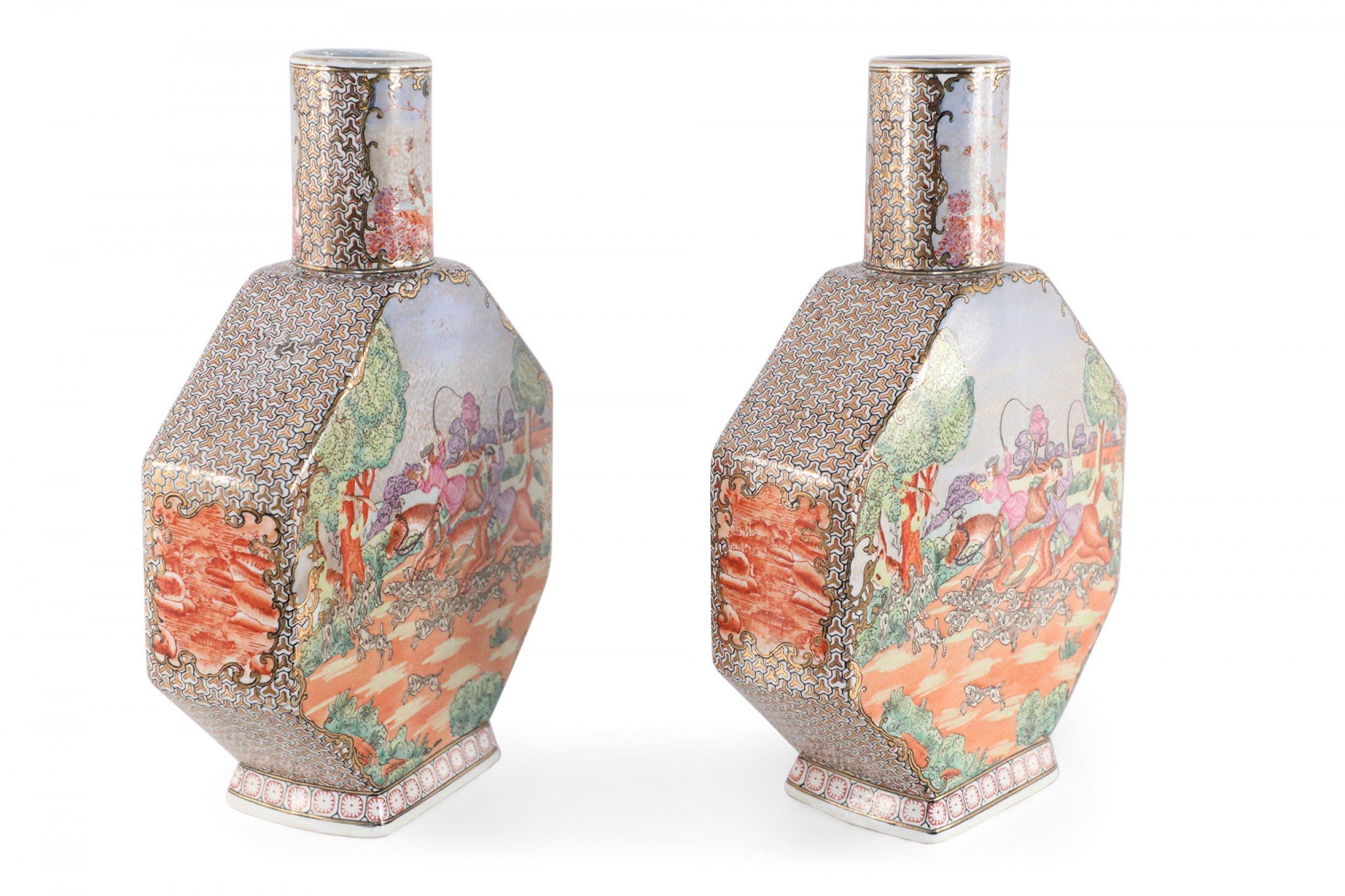 Pair of Chinese Guangzhou Dog Hunt Scene Moonflask Porcelain Vases For Sale 4
