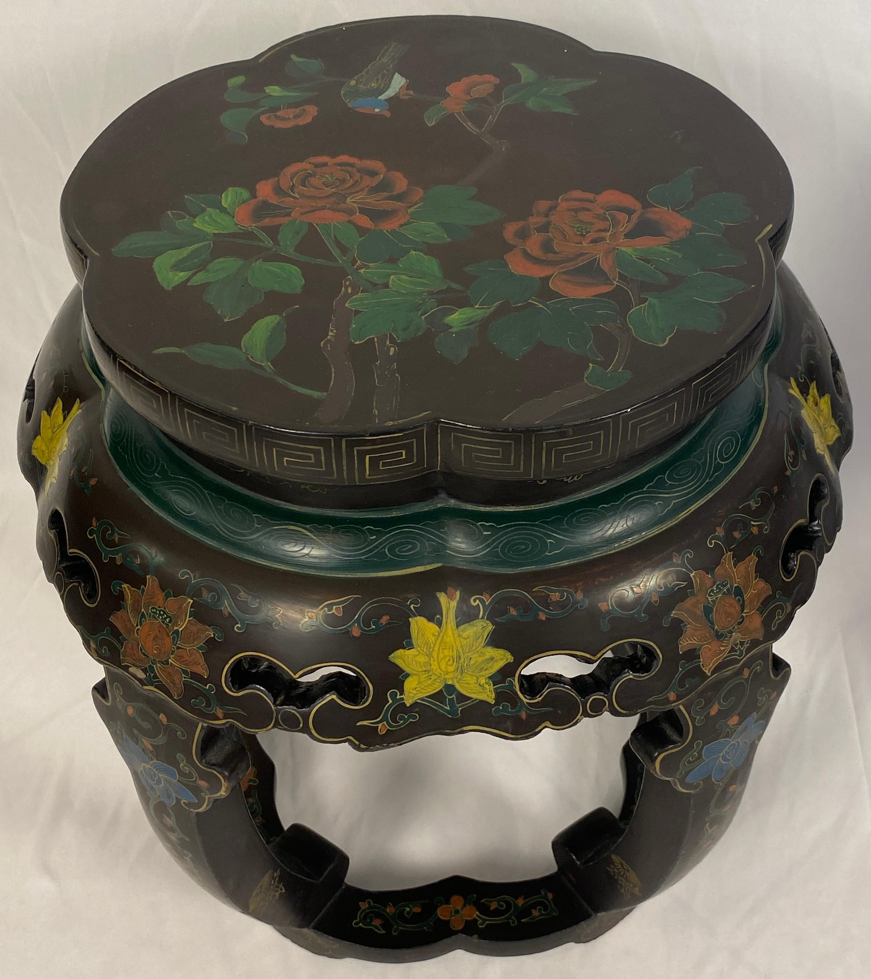 Hand-Painted Pair of Chinese Hand Carved and Hand Painted Side Tables For Sale