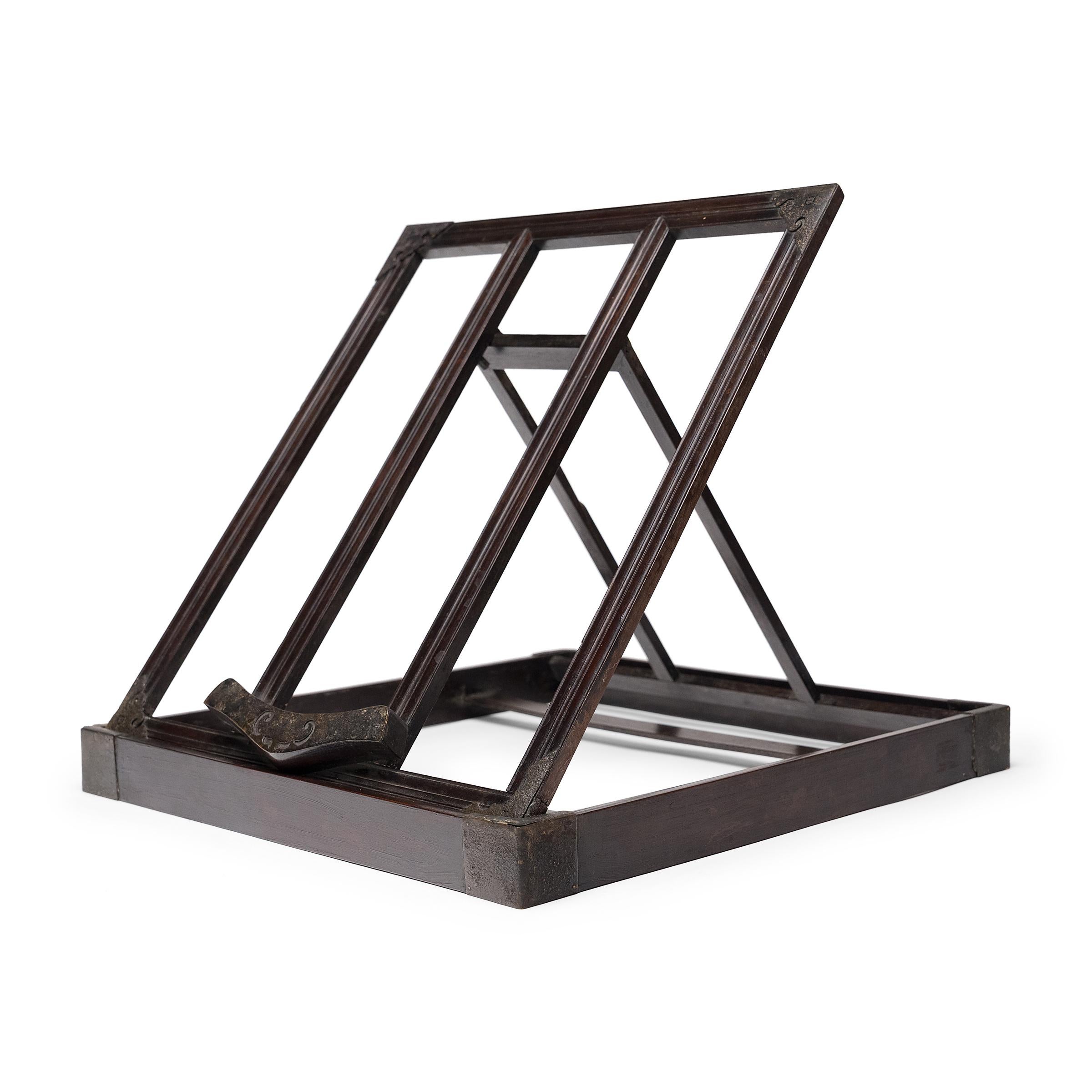 Paar chinesische Hartholz-Spiegelständer, um 1850 im Angebot 3