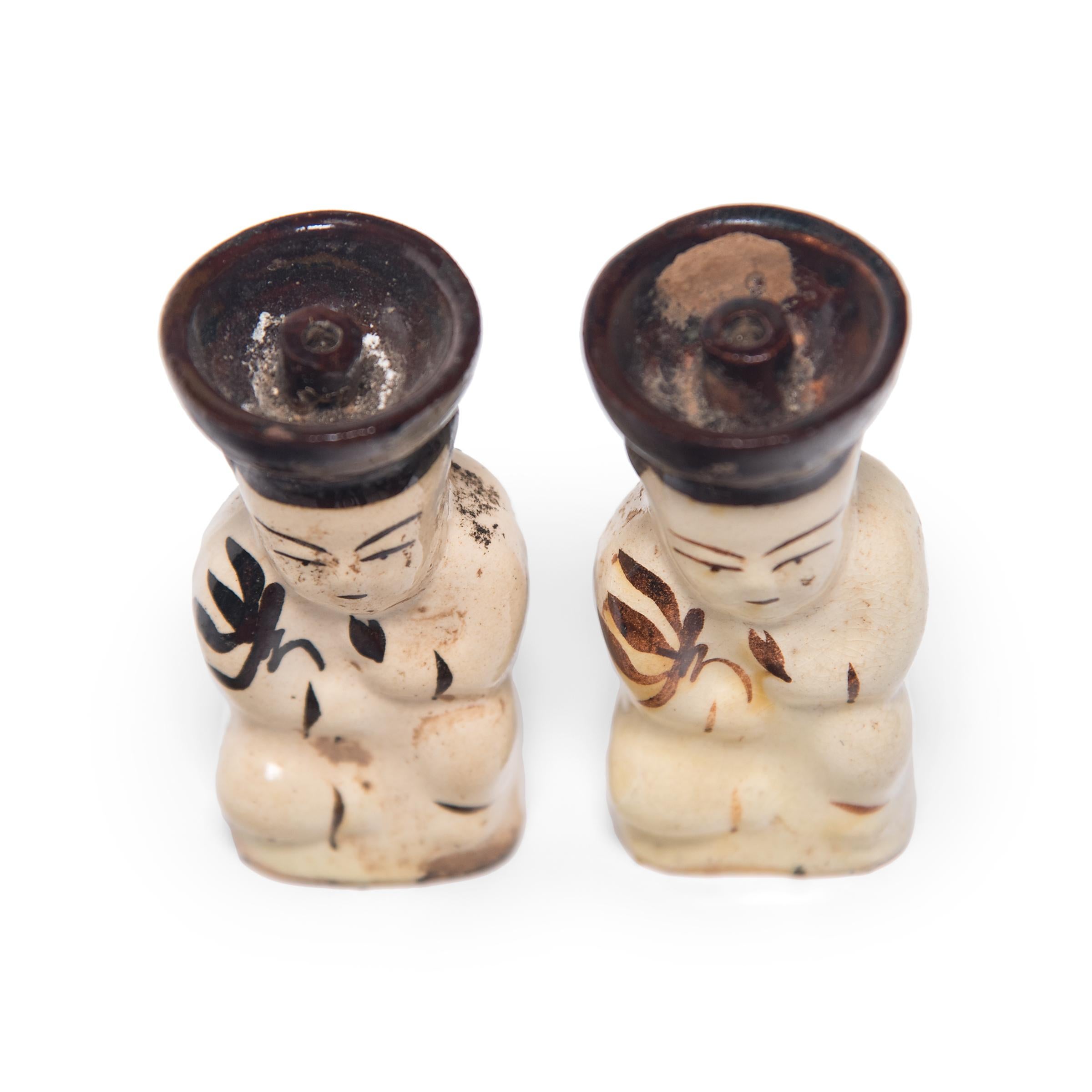 Pair of Chinese Ho Ho Boy Oil Lamps, circa 1900 In Good Condition In Chicago, IL