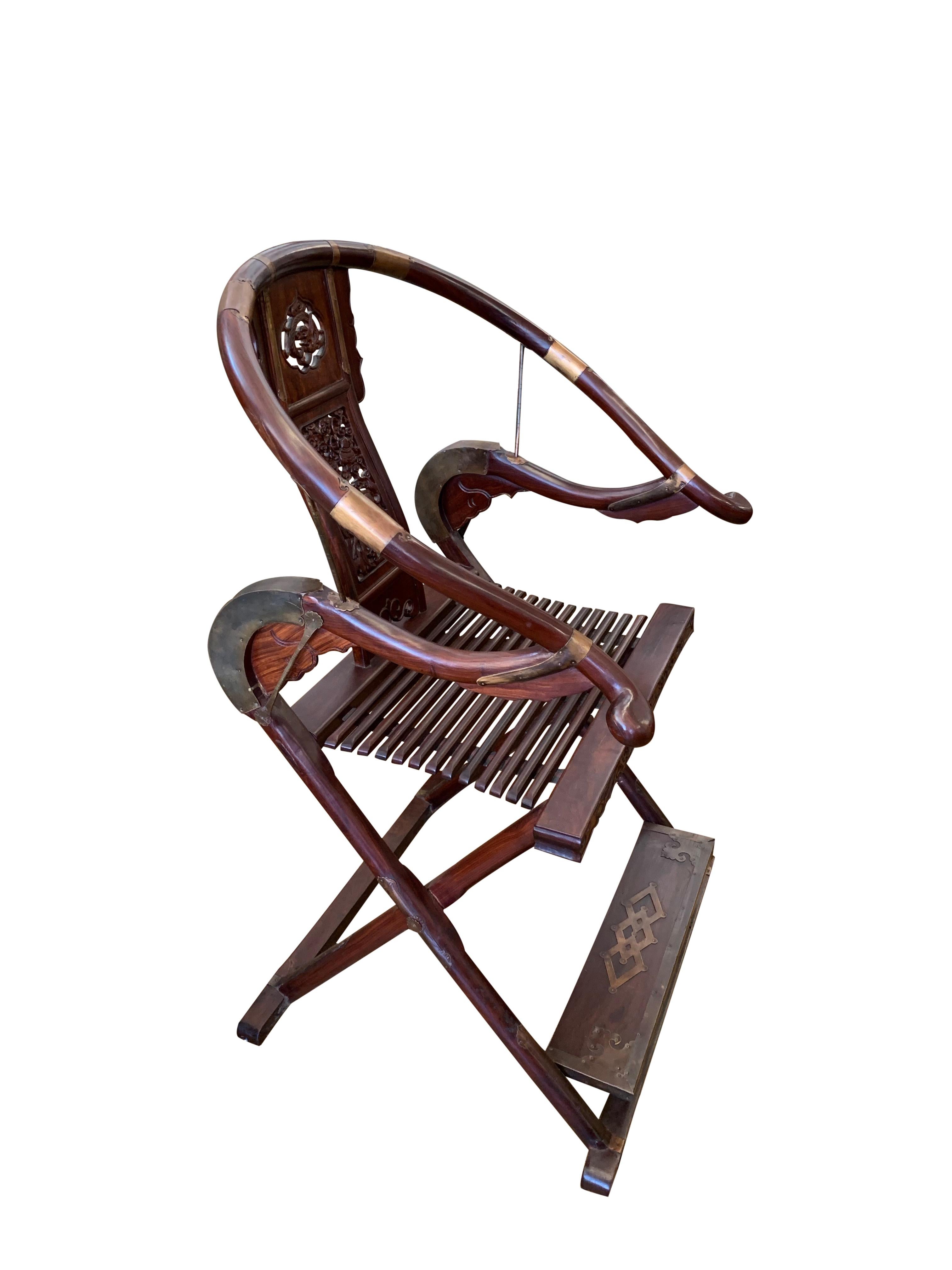20th Century Pair of Chinese Rosewood Horseshoe Folding Chairs