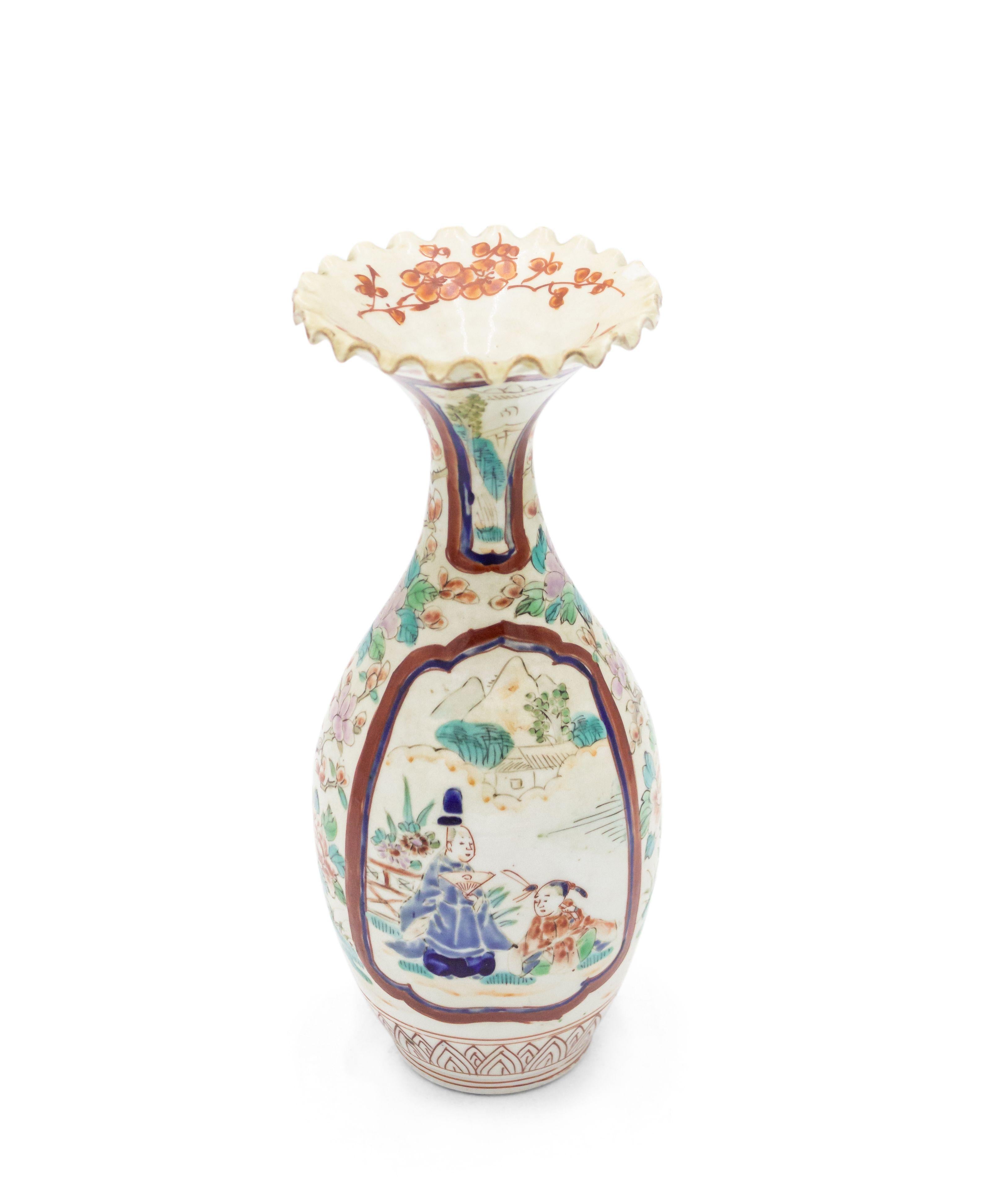 Paire de vases chinois en porcelaine Imari en vente 1