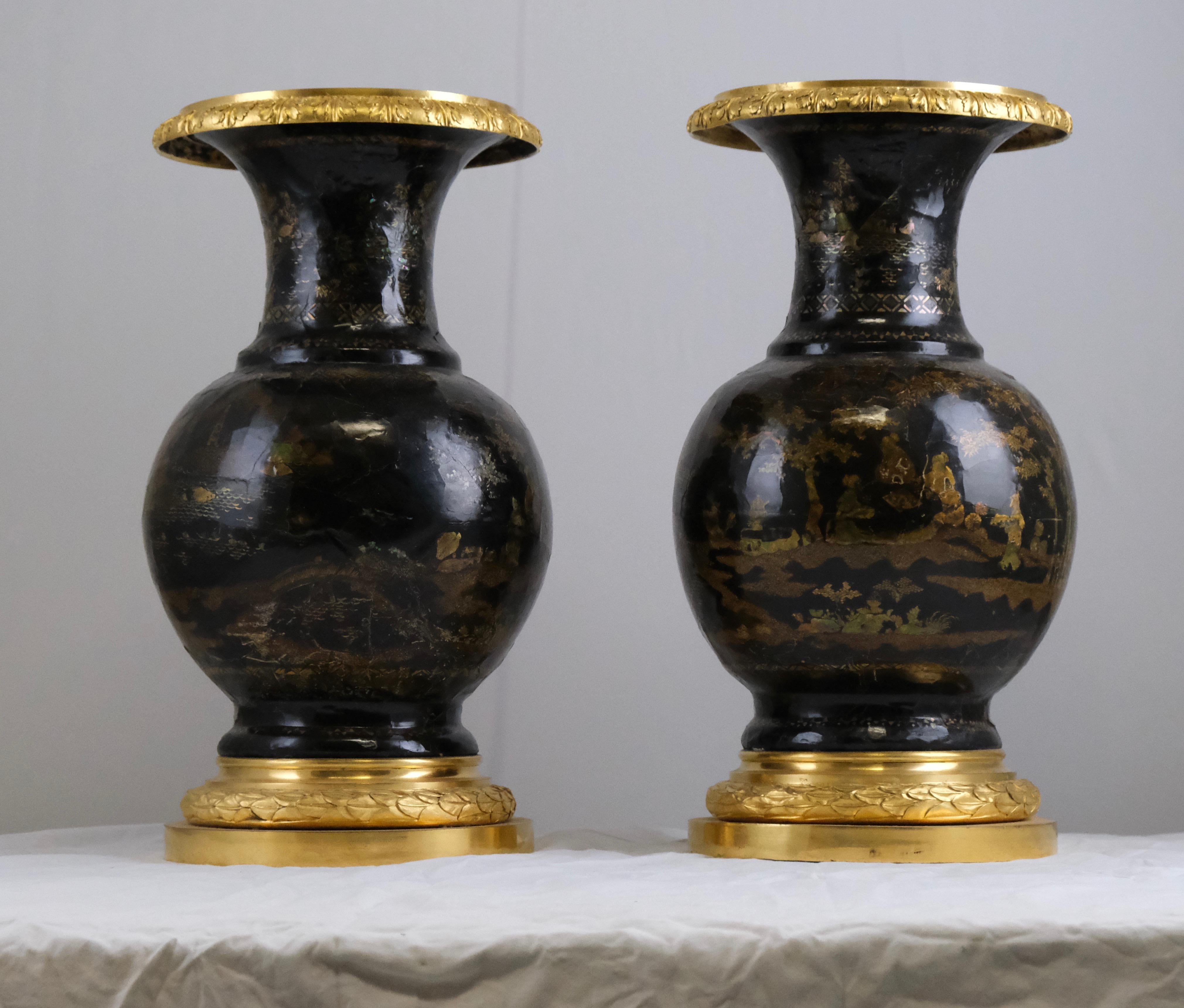 Pair of Chinese Lacquer Urns Mounted with Gilt Bronzes, 19th Century 8
