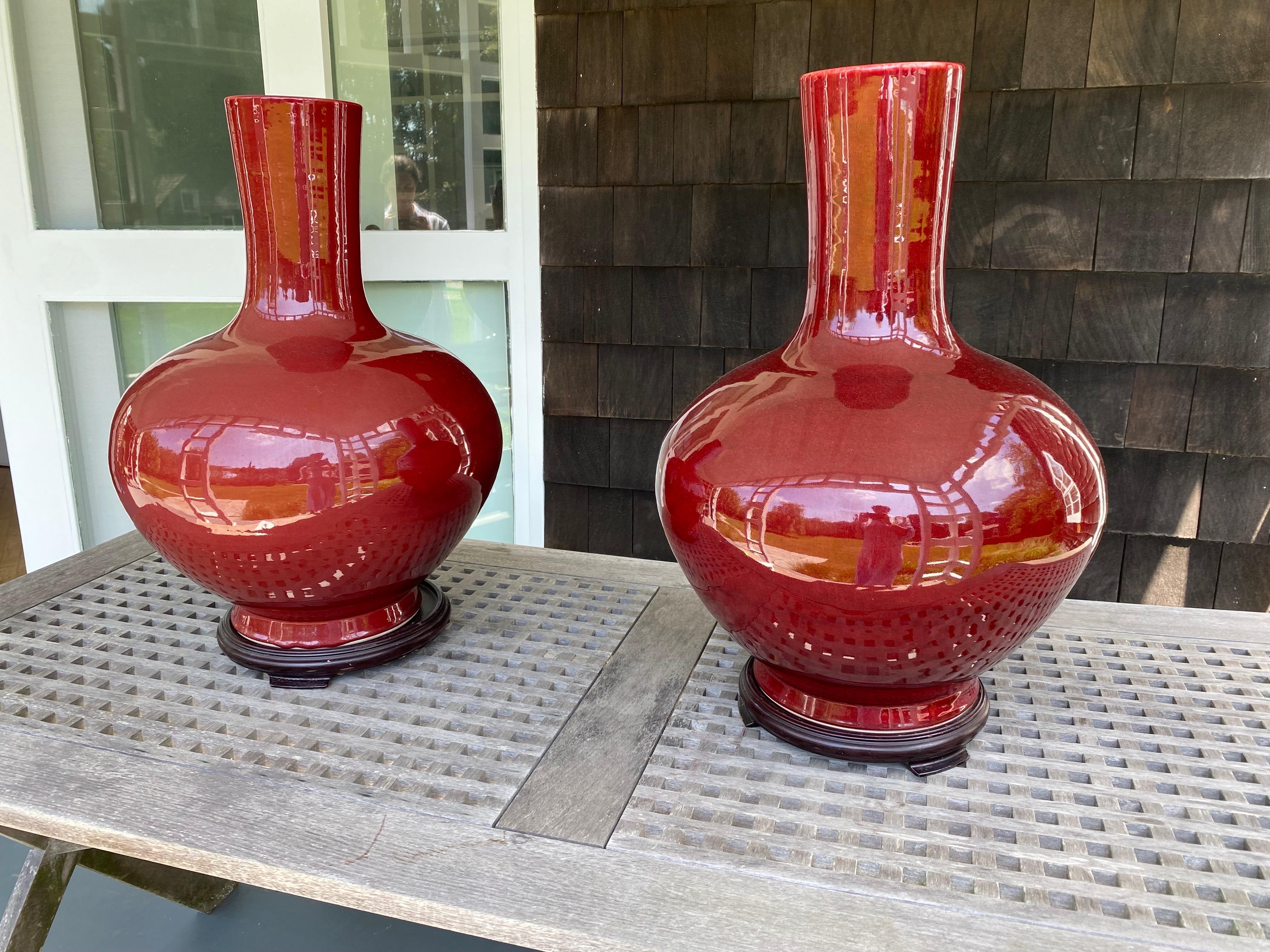 Pair of Chinese Large Sang-de-boeuf Glazed Red Vases, Early 20th Century In Good Condition In Southampton, NY