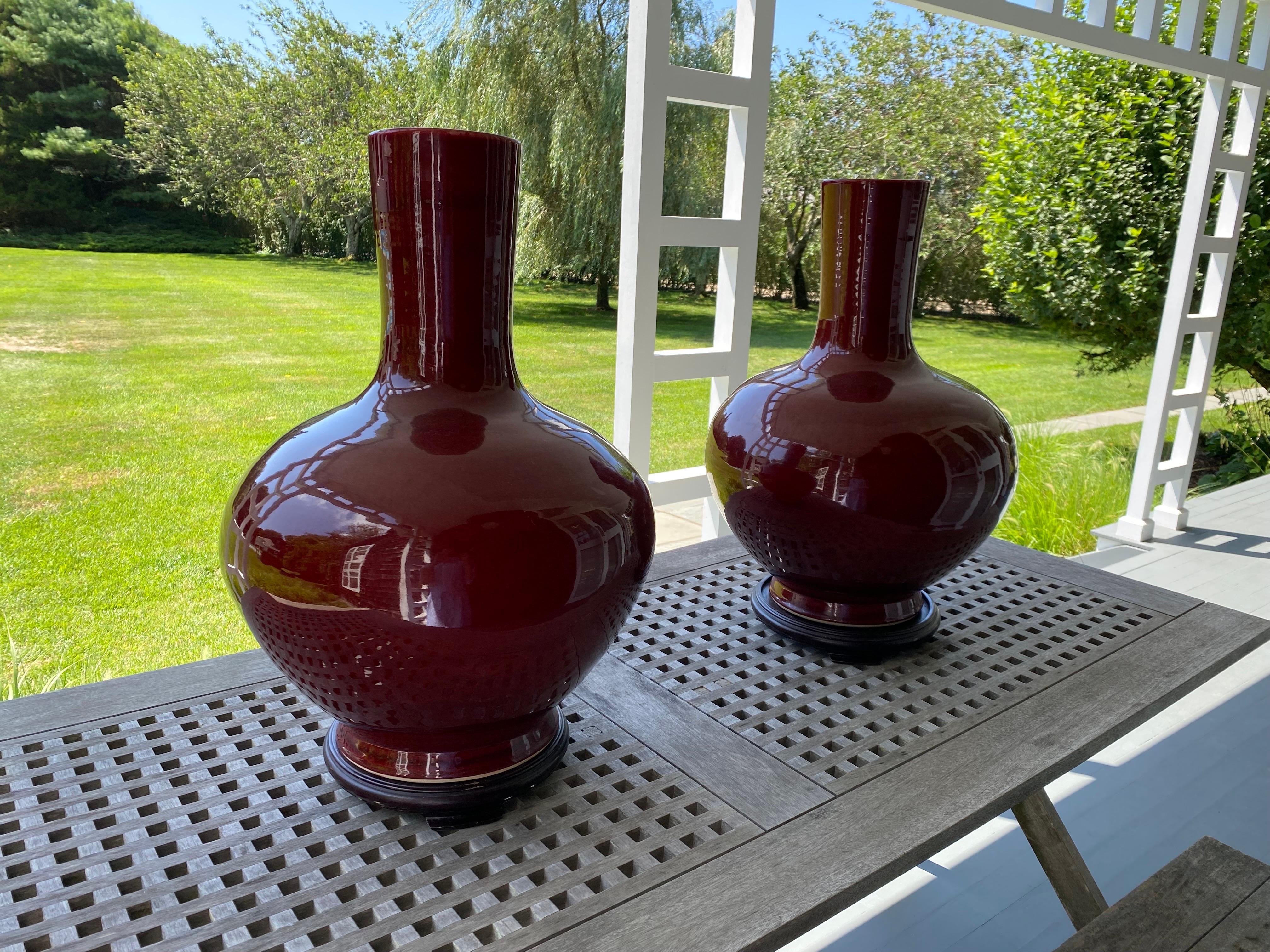 Porcelain Pair of Chinese Large Sang-de-boeuf Glazed Red Vases, Early 20th Century