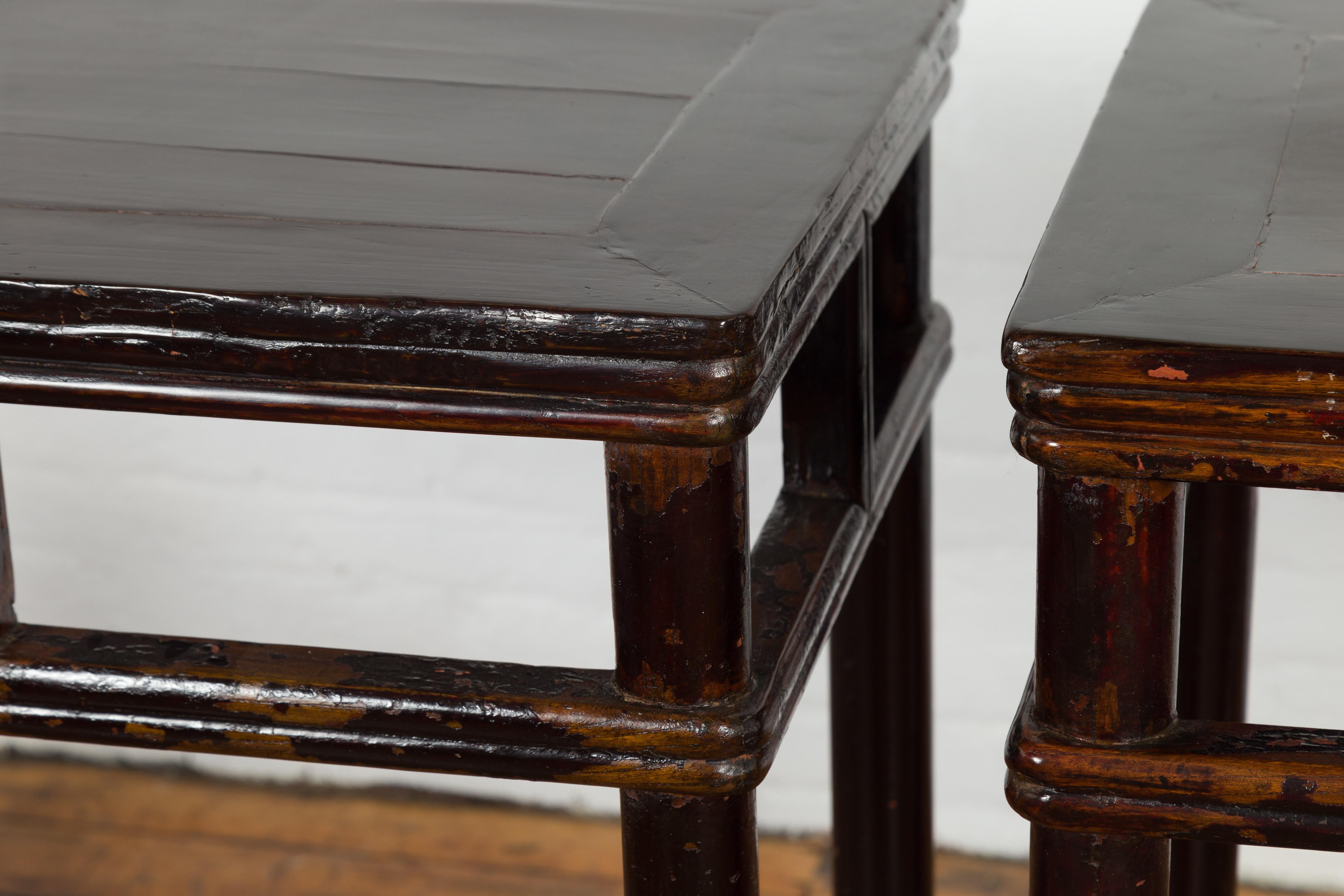 Pair of Chinese Late Qing Dynasty Wine Console Tables with Black Brown Lacquer For Sale 2