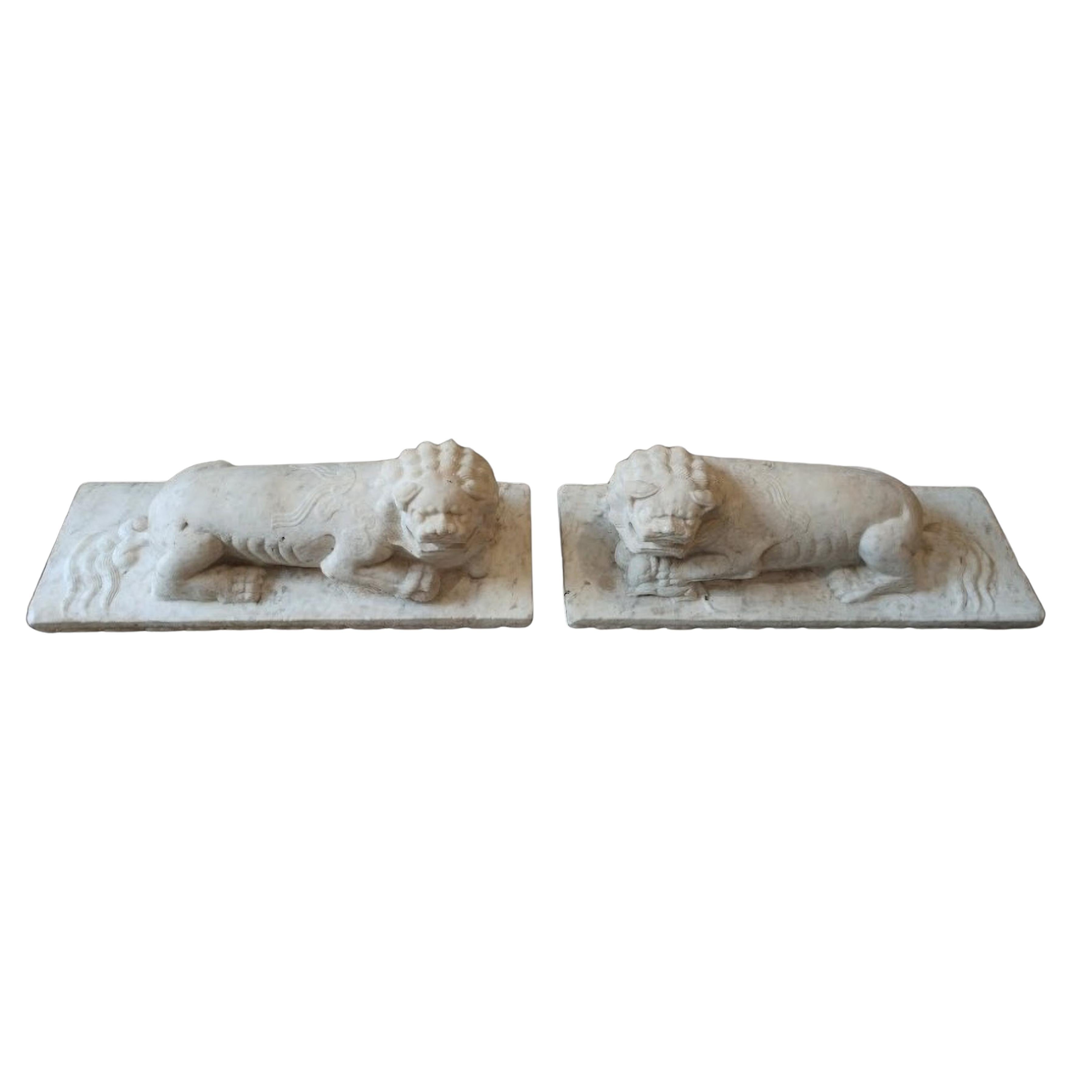 Pair of Chinese Marble Lions from the 19th Century For Sale