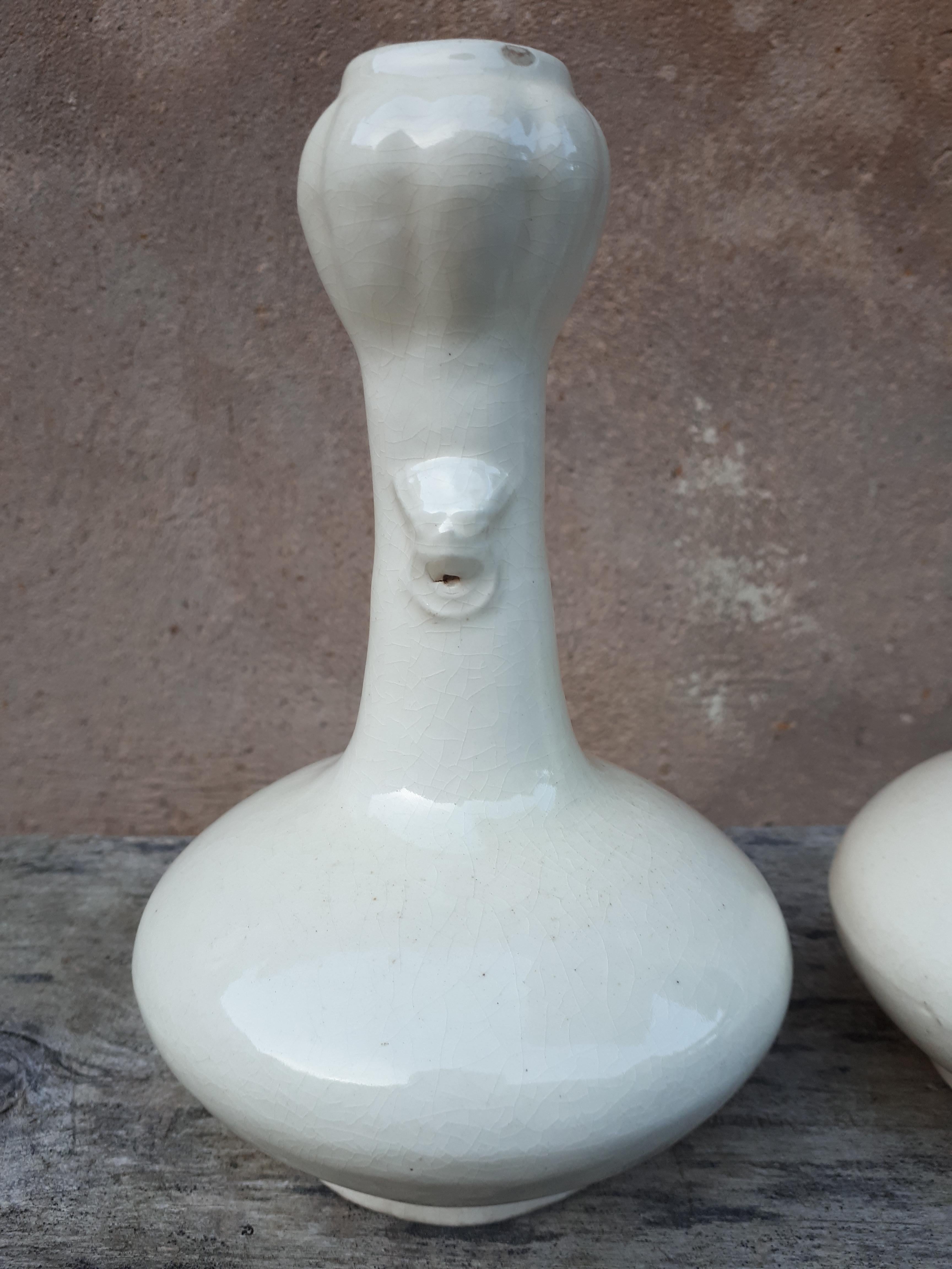 Paire de vases chinois monochromes, Chine, dynastie Ming Ming Bon état - En vente à Saverne, Grand Est