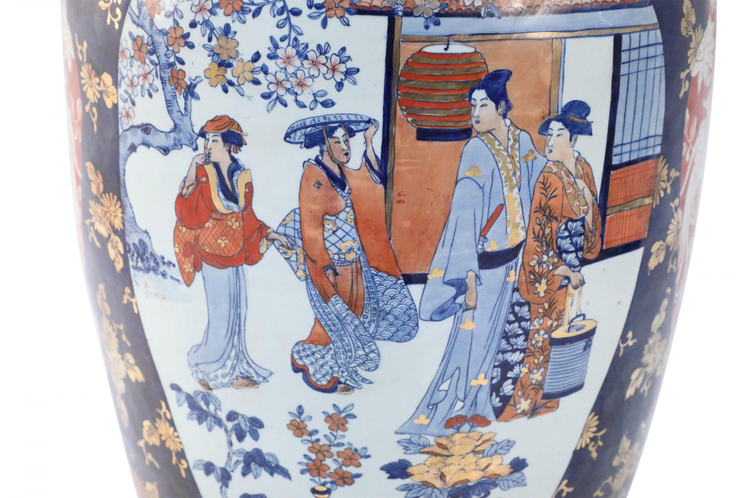 Coppia di urne monumentali cinesi in stile Imari Porcelain blu in vendita 1