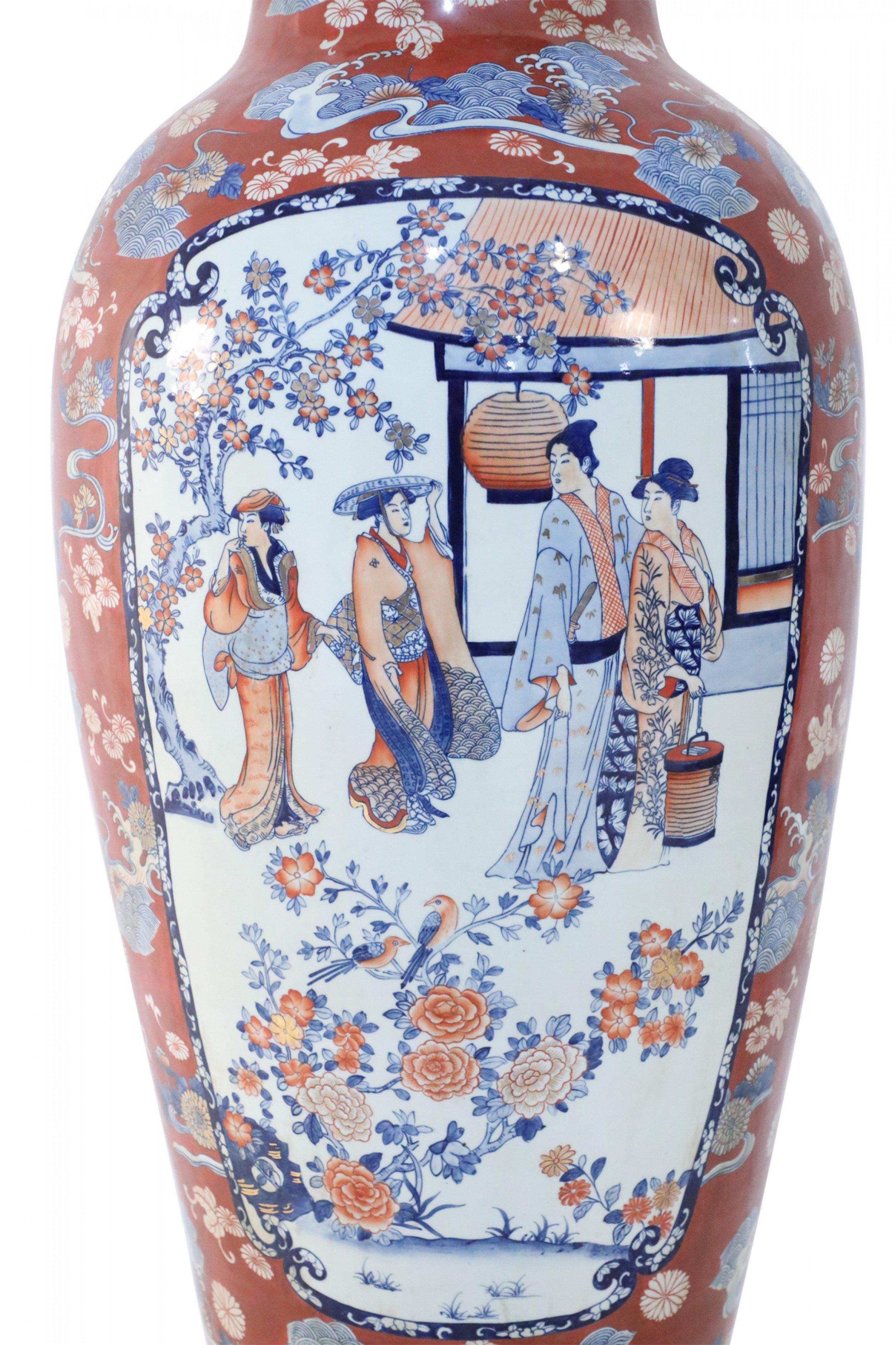 Coppia di urne monumentali cinesi in porcellana arancione in stile Imari in vendita 1