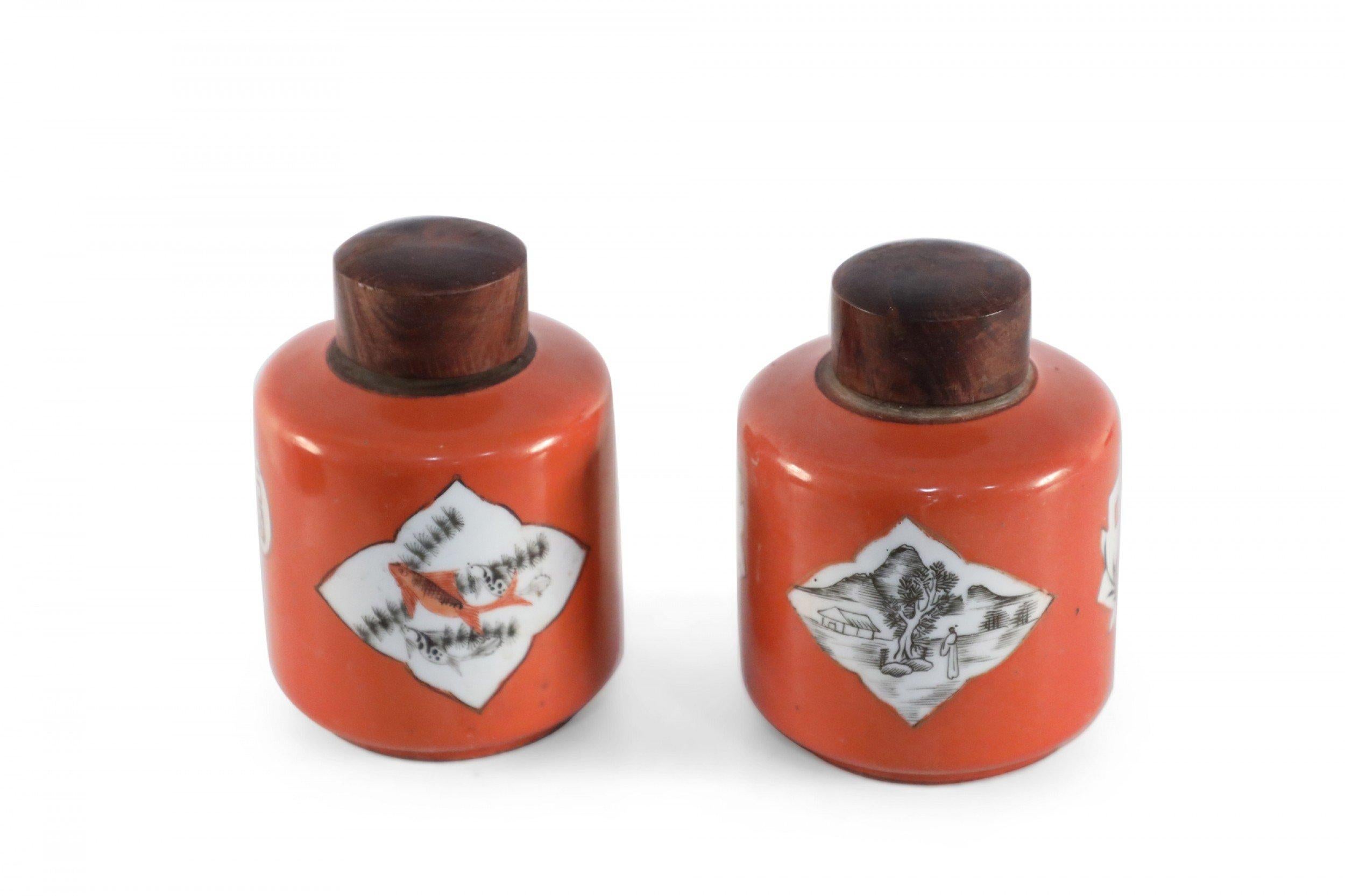 Chinese Export Pair of Chinese Orange Lidded Porcelain Jars For Sale