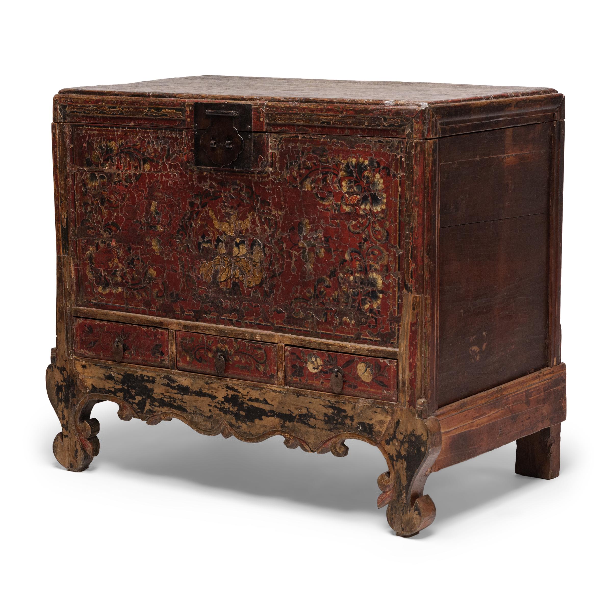 Pair of Chinese Oxblood Red Harmony Trunks, c. 1800 3