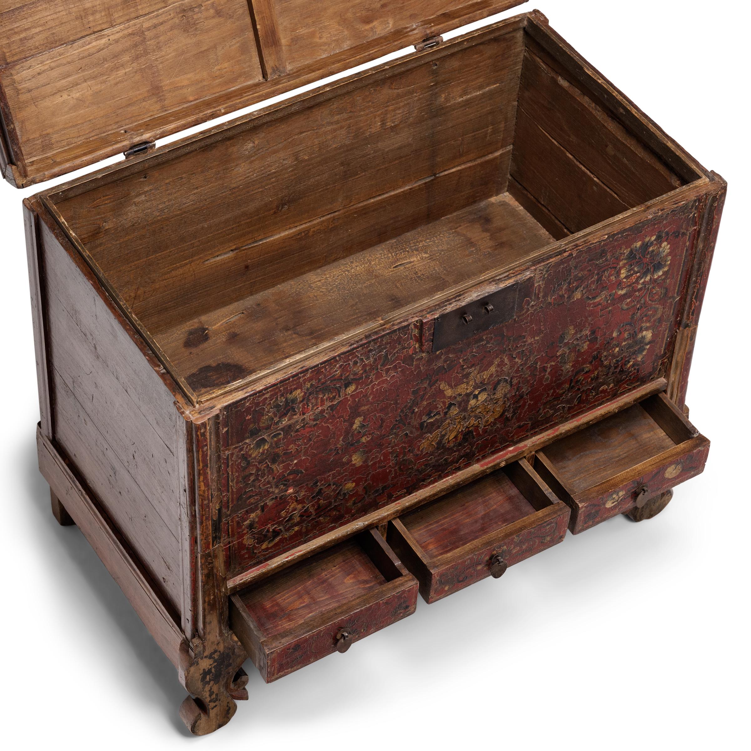 Pair of Chinese Oxblood Red Harmony Trunks, c. 1800 7