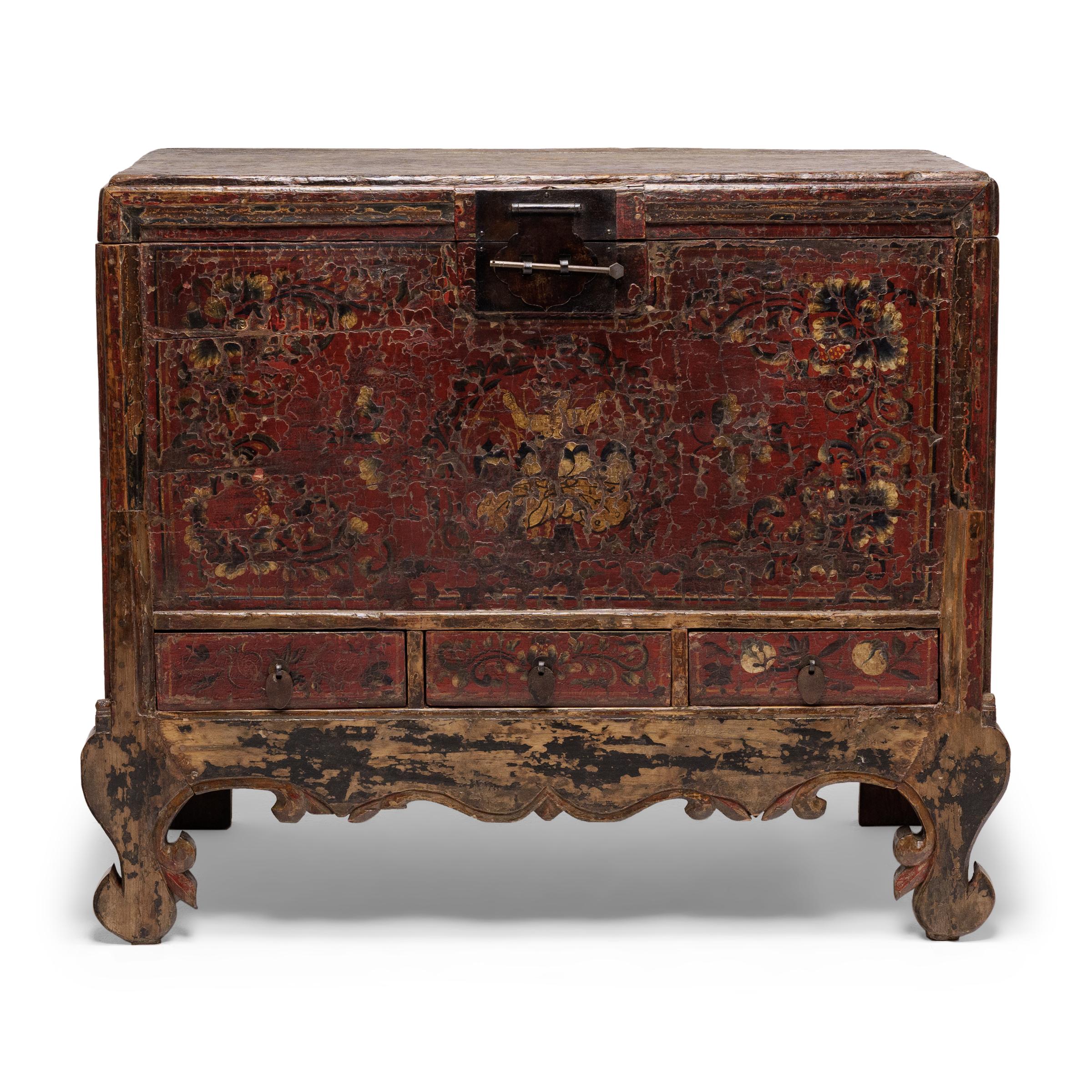 Pair of Chinese Oxblood Red Harmony Trunks, c. 1800 2