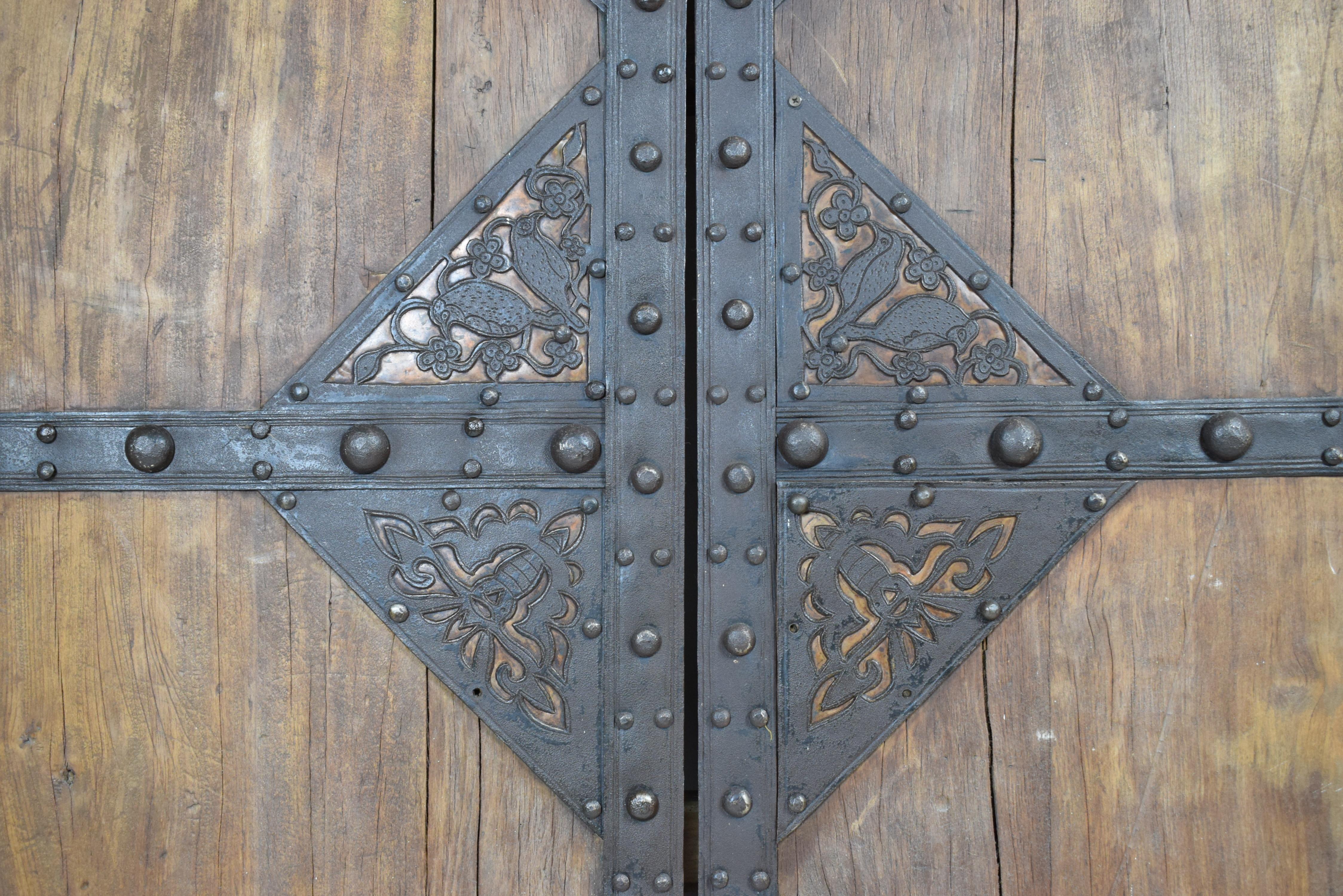 Pair of Chinese Palace Wooden Iron Bound Courtyard Doors,  Late Qing Period For Sale 3