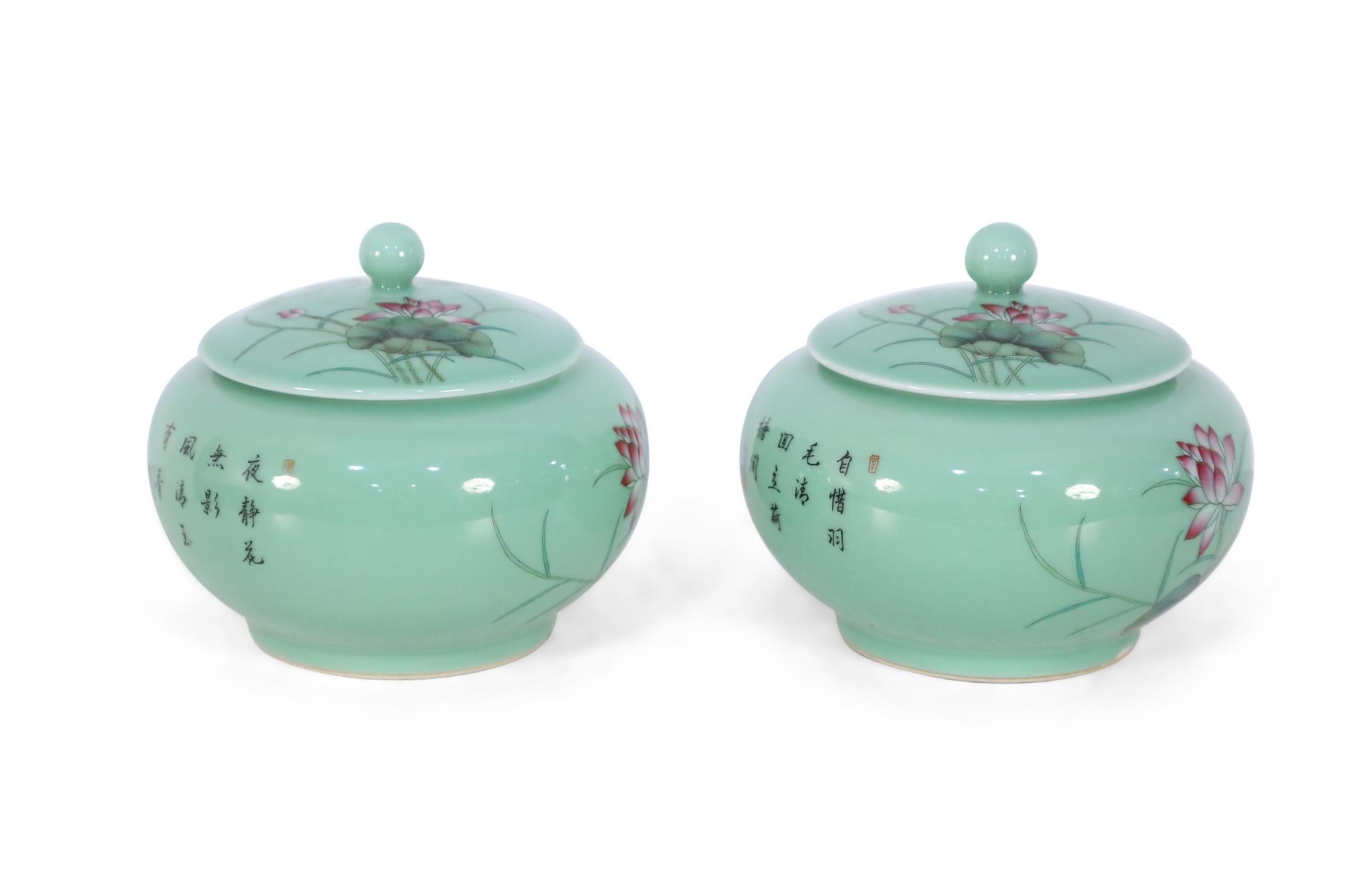 Pair of Chinese Pale Green and Pink Blossom Lidded Jars In Good Condition For Sale In New York, NY