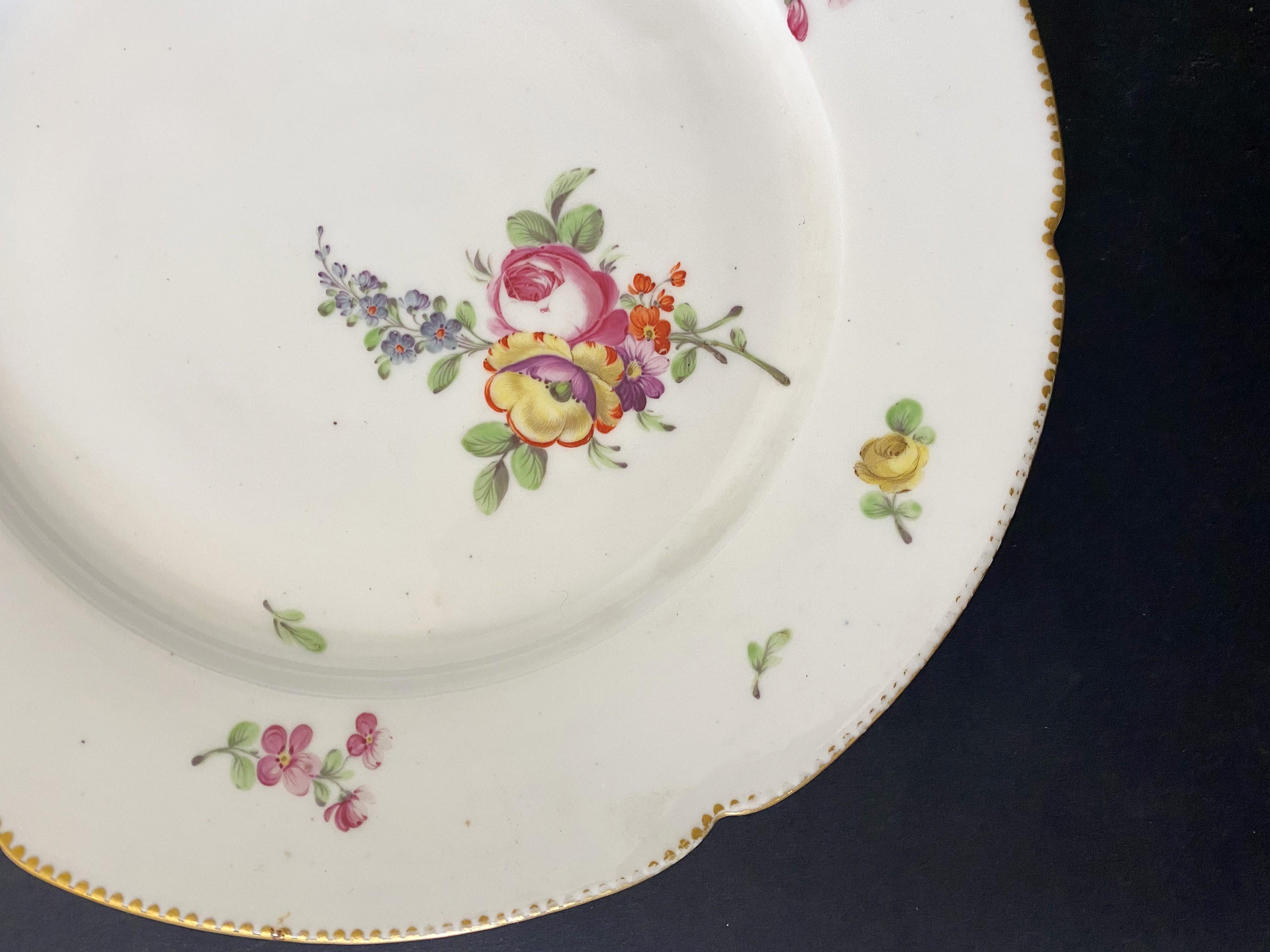 Paire d'assiettes chinoises de la Compagnie indienne de l'Inde 18ème siècle en vente 5
