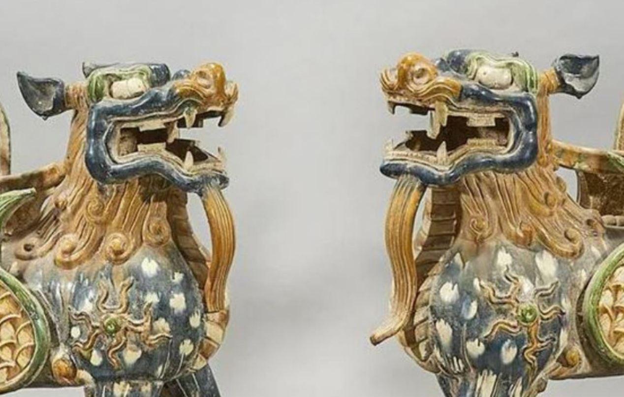 Ceramic Pair of Chinese Poly-Chromed Fu Lions For Sale
