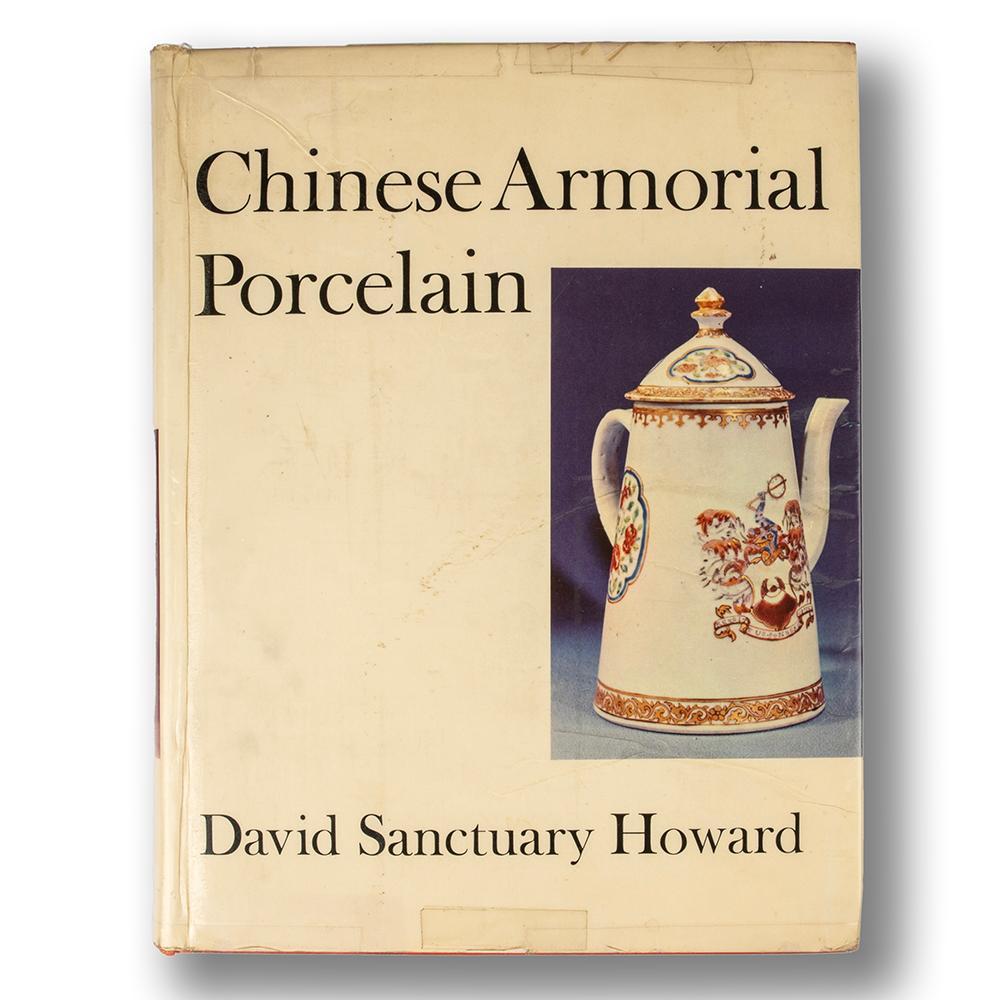 Pareja de platos de postre con armadura de porcelana china, Qianlong, hacia 1790 finales del siglo XVIII en venta
