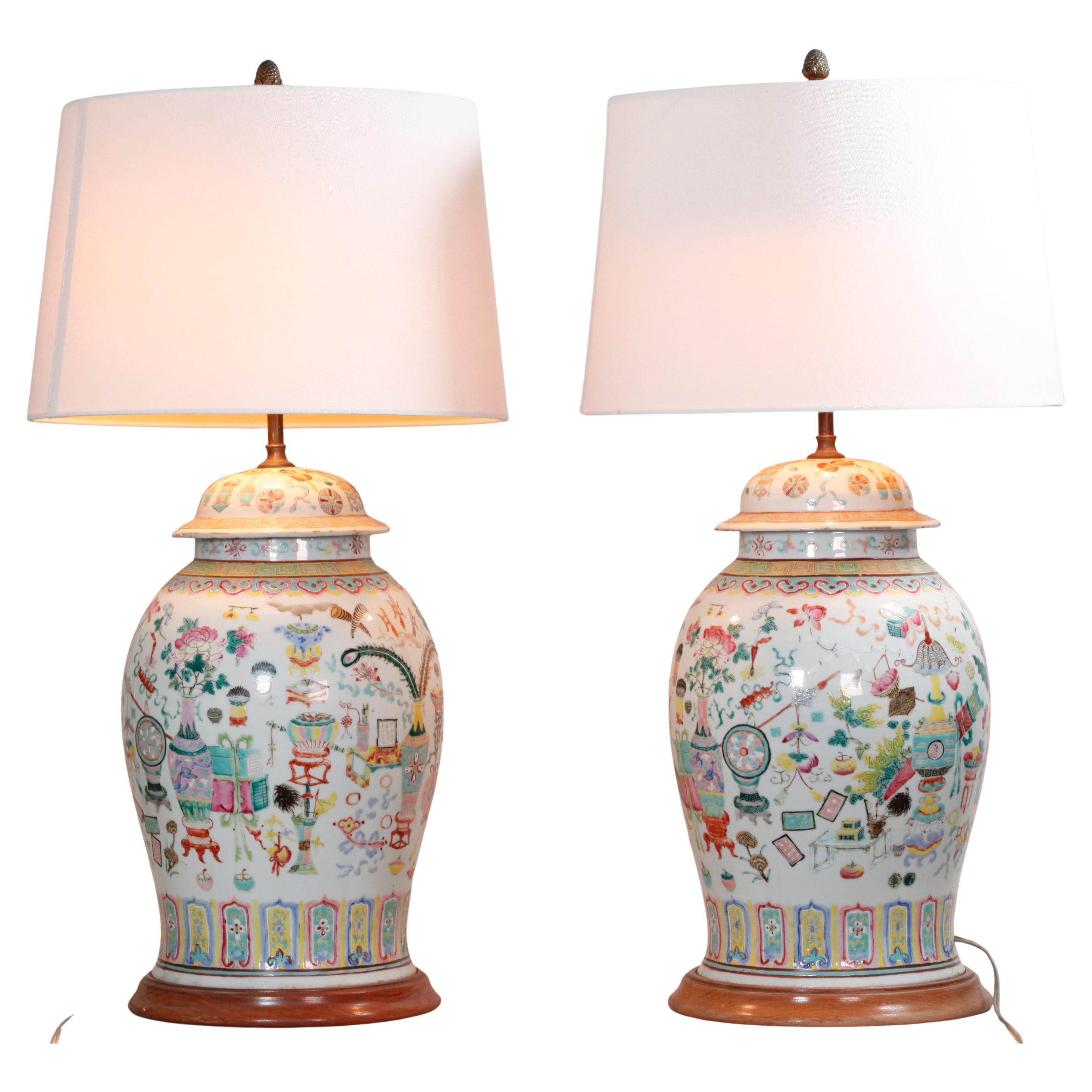 Pair of Chinese Porcelain Cover Jar Lamps, 19th Century For Sale