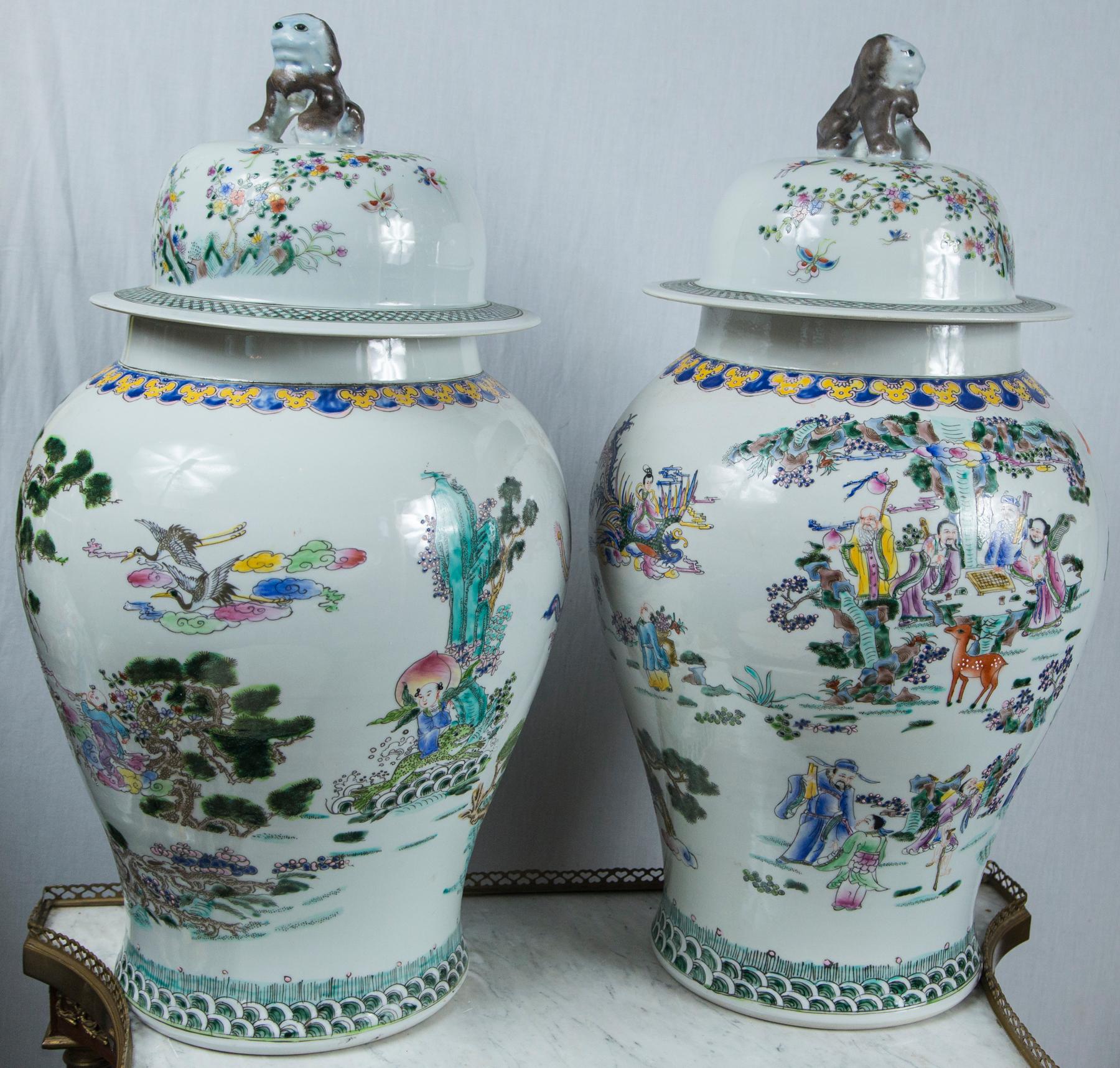 Pair of Chinese Porcelain Covered Jars For Sale 2