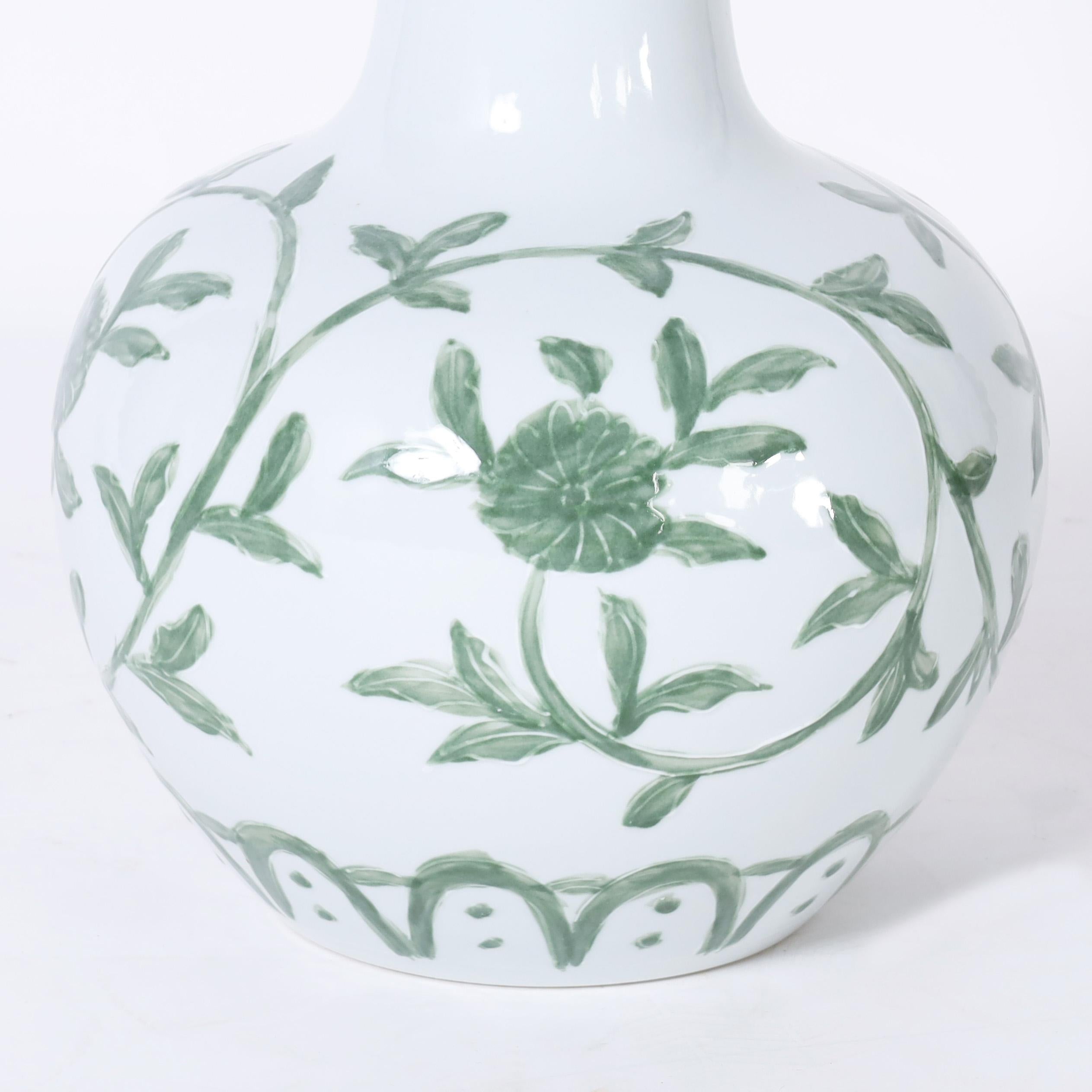 Pair of Chinese Porcelain Green and White Vases For Sale 1