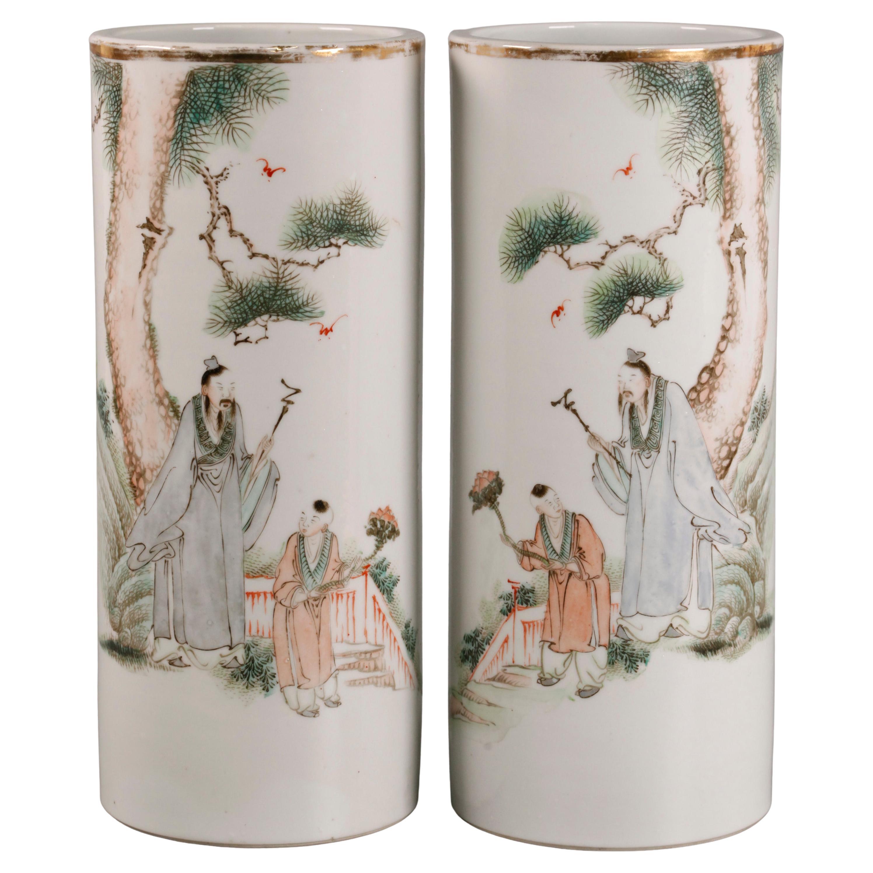 Paire de porte-chapeaux en porcelaine chinoise, période républicaine en vente