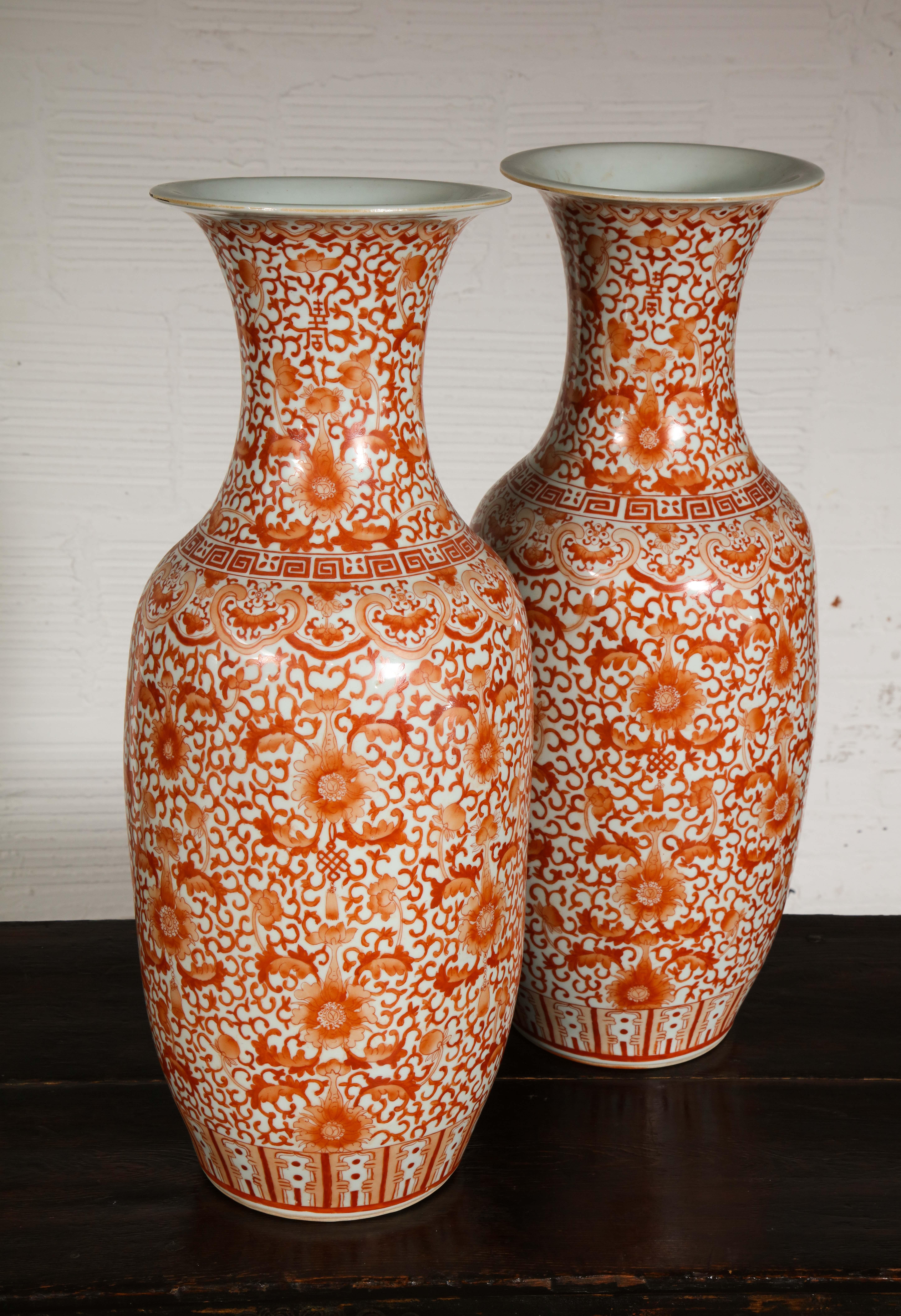 Pair of Chinese Porcelain Iron Red Rouleau Vases In Good Condition In New York, NY