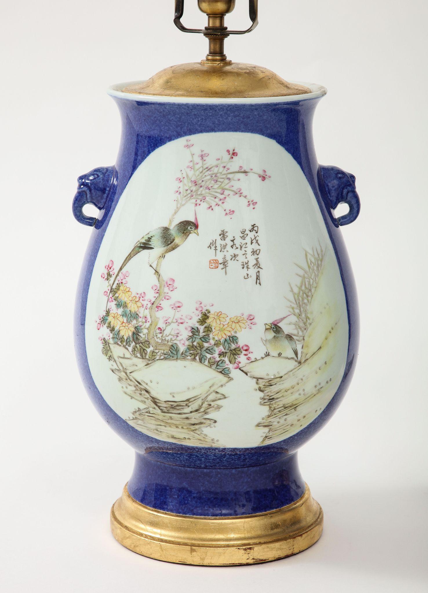 Late 20th Century Pair of Chinese Porcelain Lamps For Sale