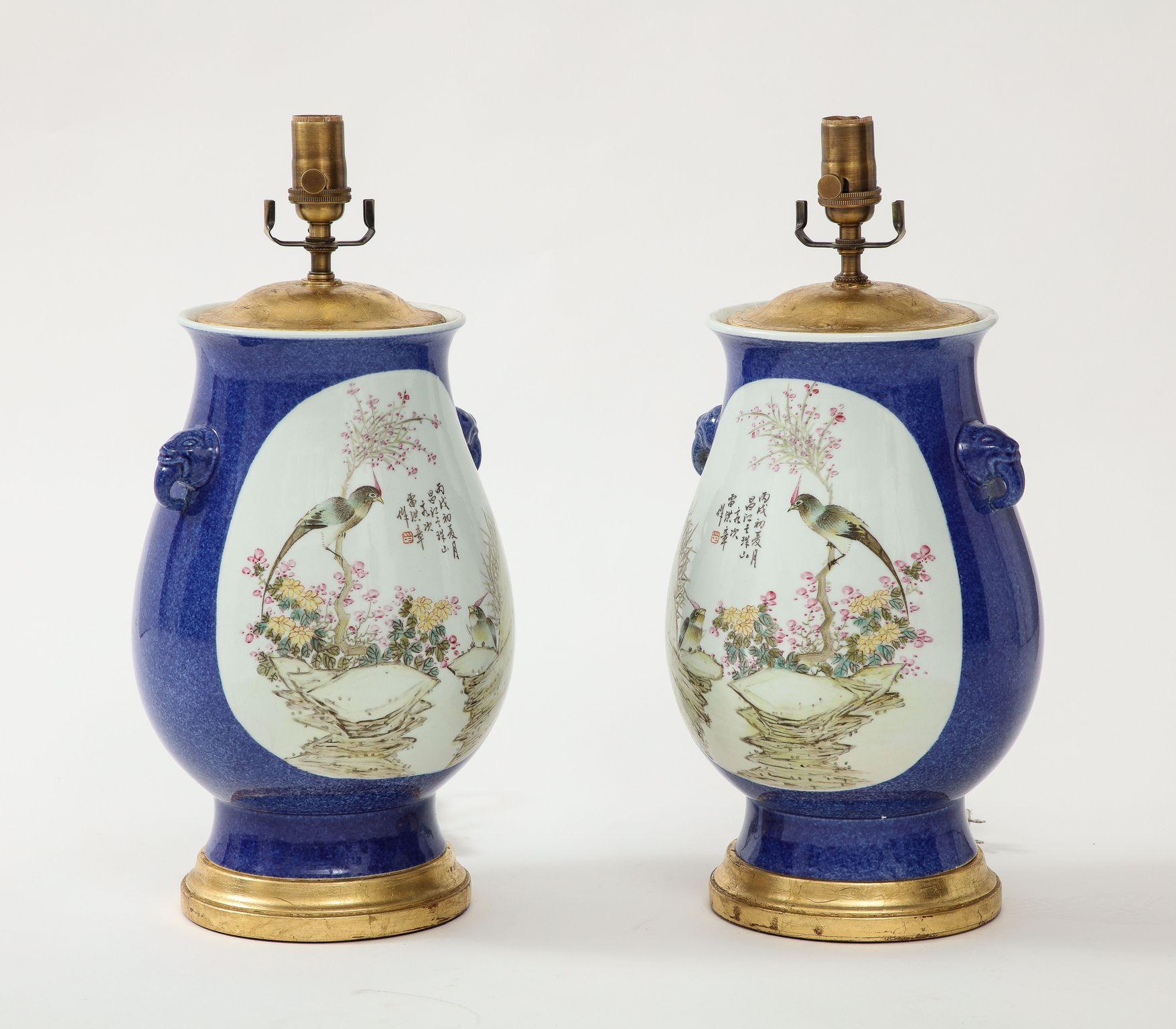 Pair of Chinese Porcelain Lamps For Sale 1