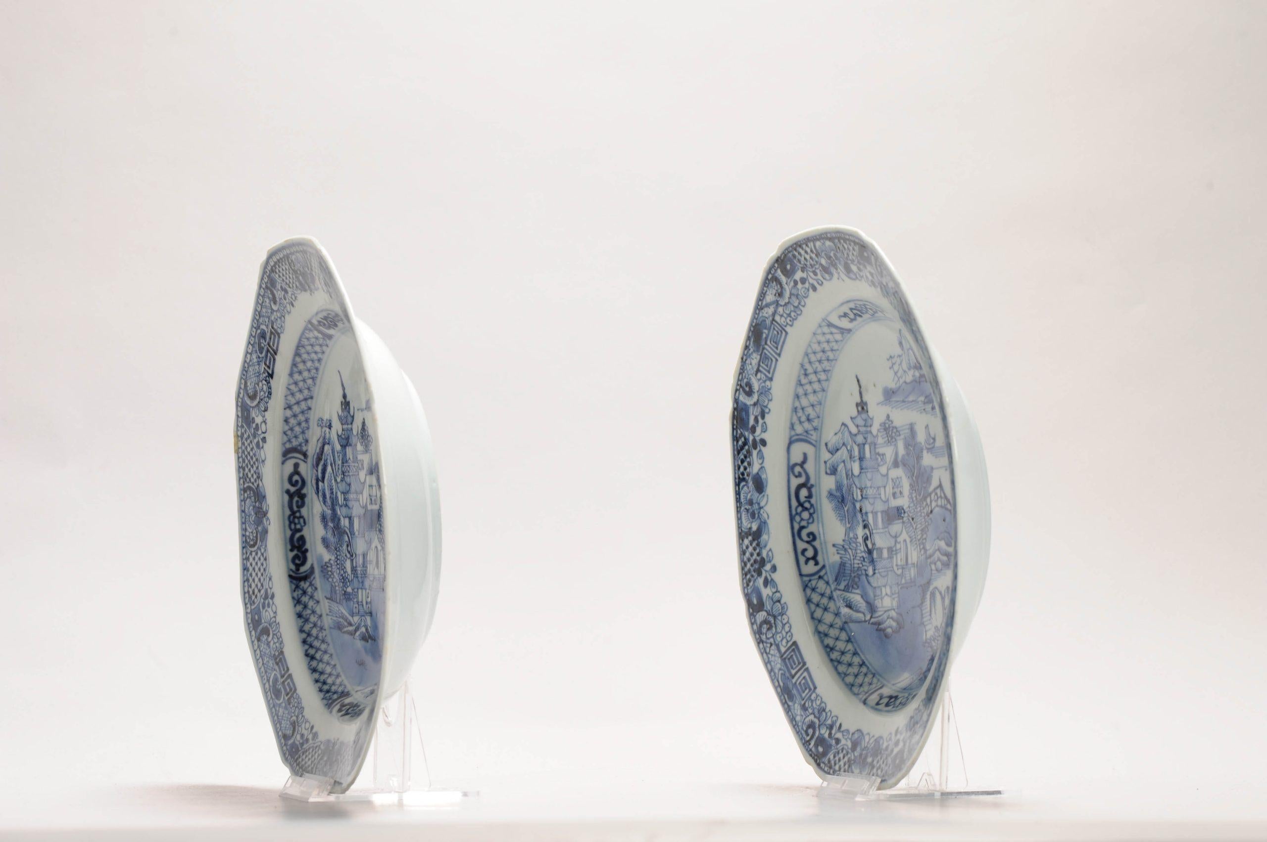 Pair of Chinese Porcelain Plates Qing Period Octagonal Landscape Pagode, 18C In Good Condition In Amsterdam, Noord Holland