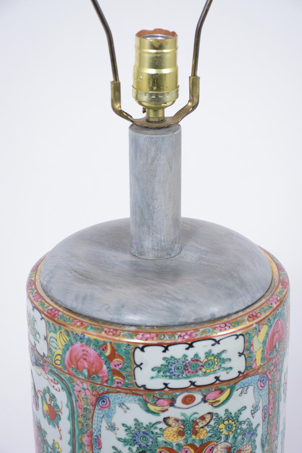 Extraordinary Pair of Chinese Porcelain Table Lamps For Sale 2
