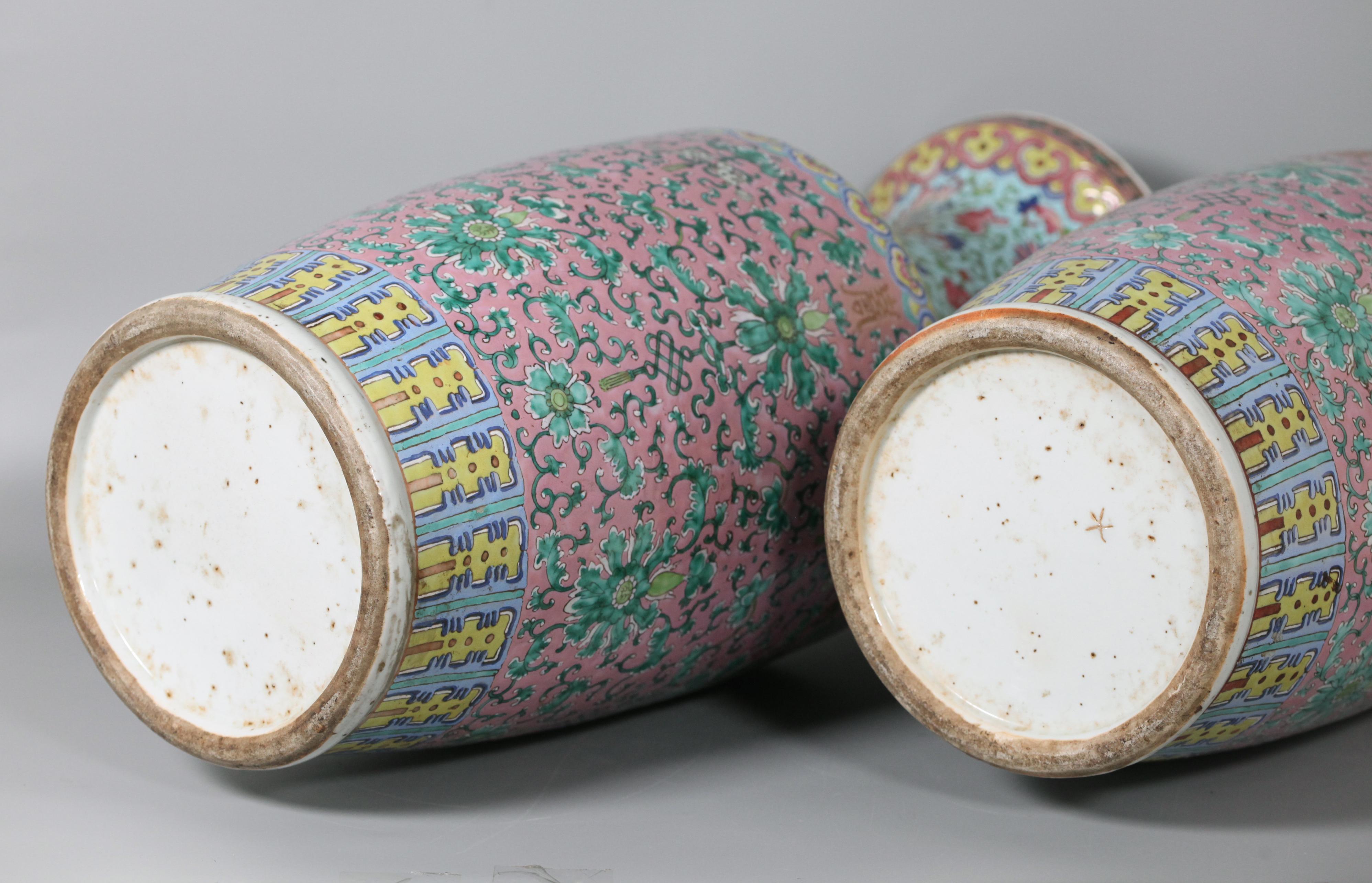 decorated with pastel colors, floral motif
