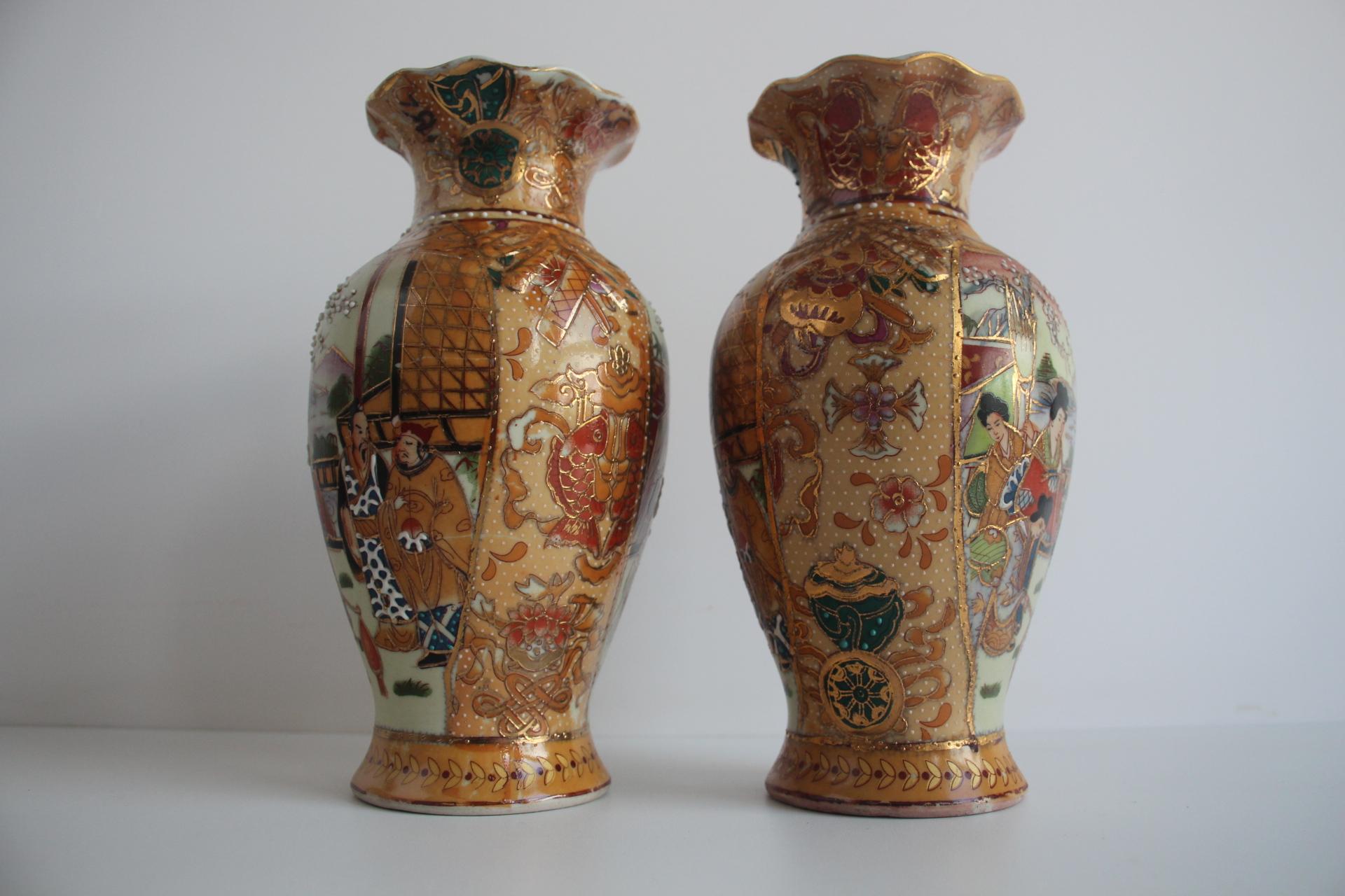 Ceramic Pair of Chinese Porcelain Vases, Satsuma, 1970's. For Sale