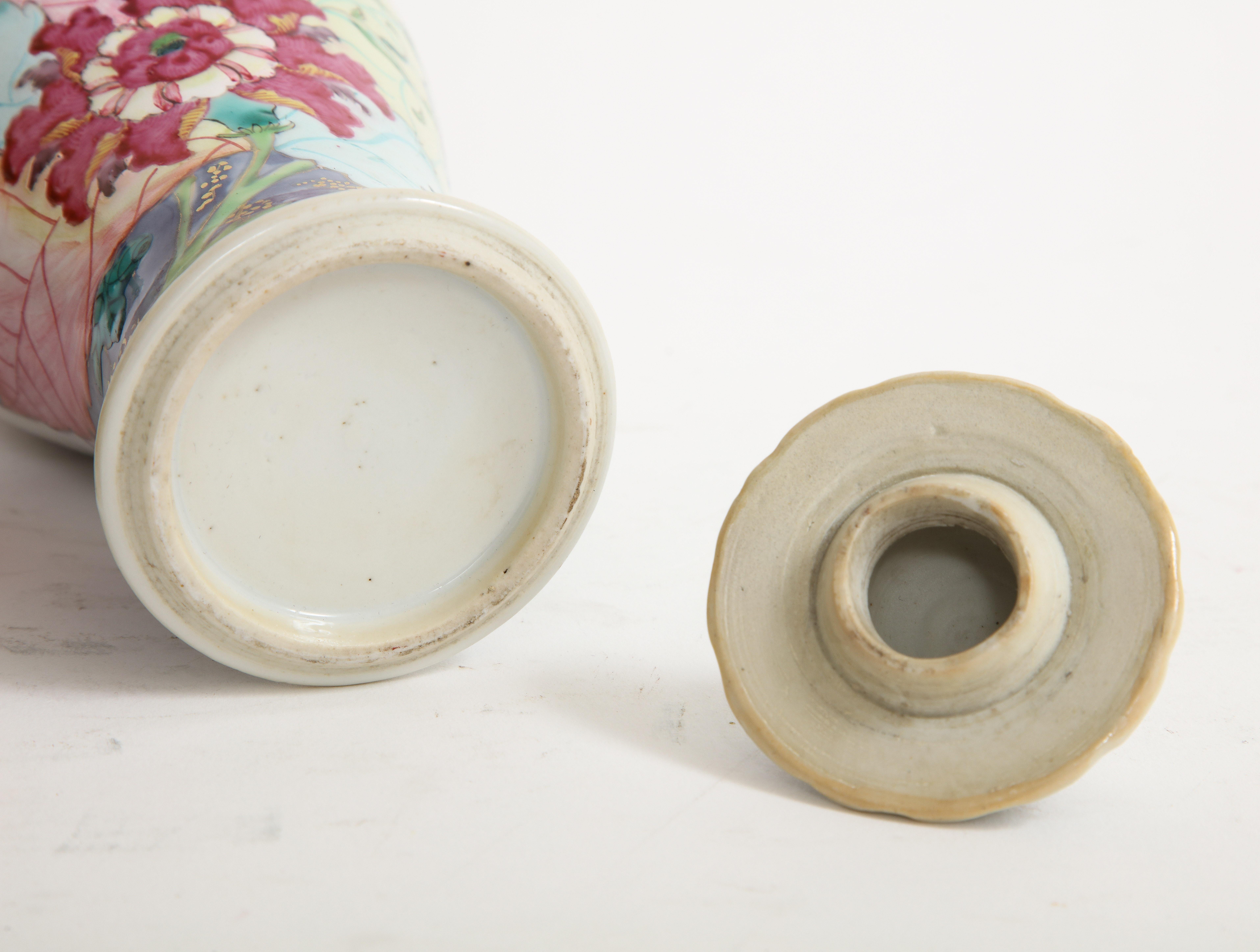 Pair of Chinese Qianlong Period Tobacco Leaf Baluster Vases and Covers 3