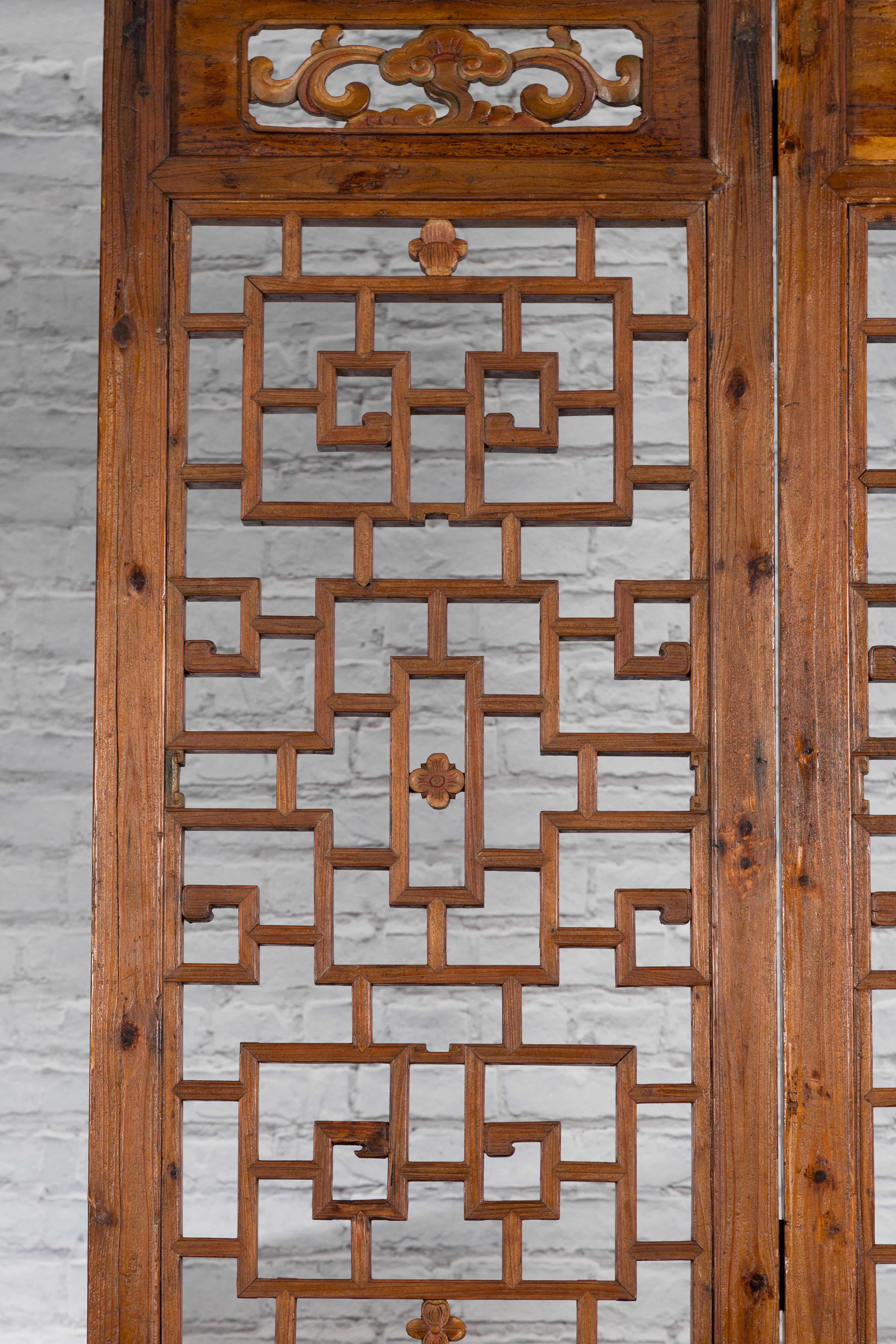 Pair of Chinese Qing Dynasty 19th Century Architectural Panels with Fretwork In Good Condition In Yonkers, NY