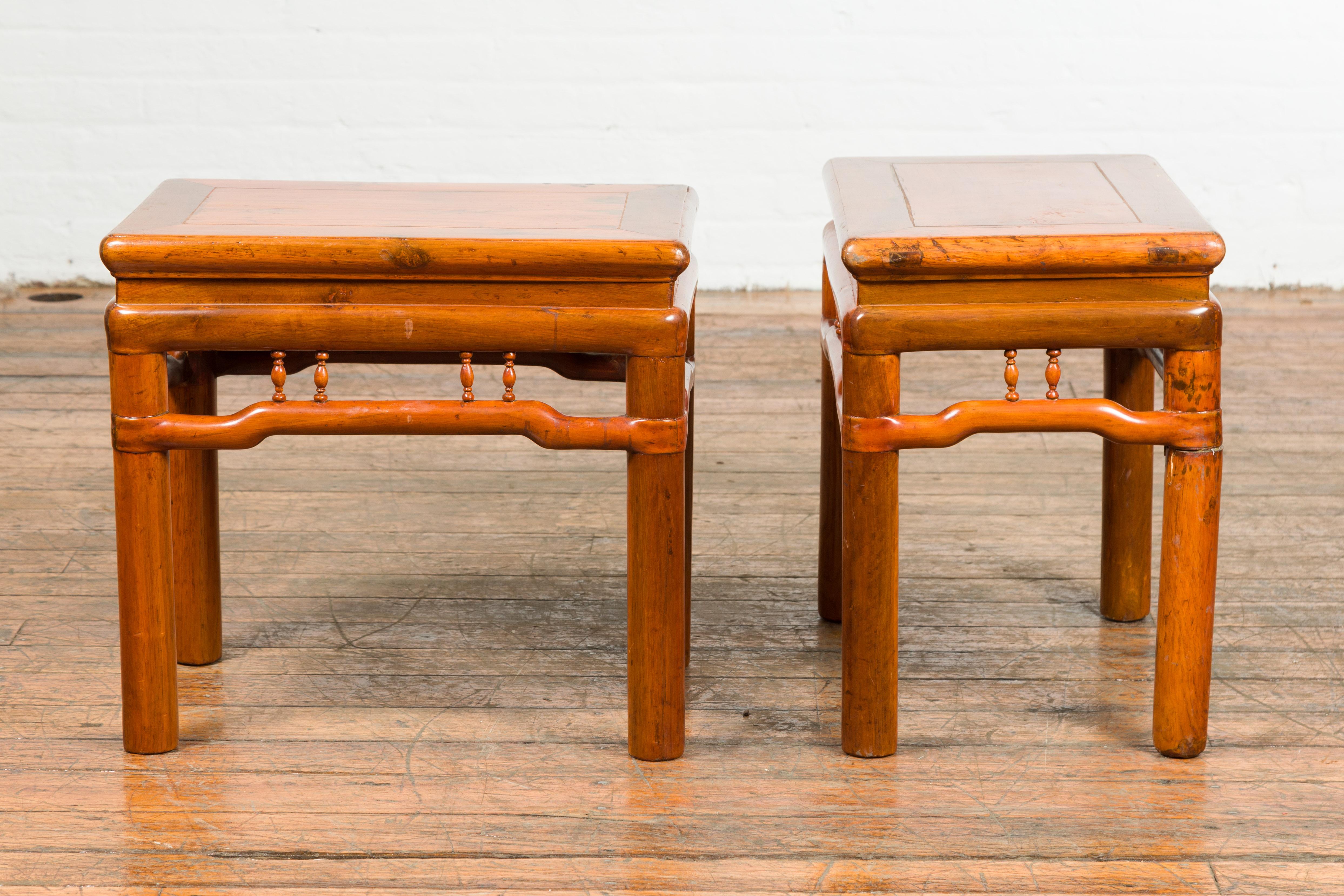 Pair of Chinese Qing Dynasty 19th Century Side Tables with Humpback Stretchers For Sale 6
