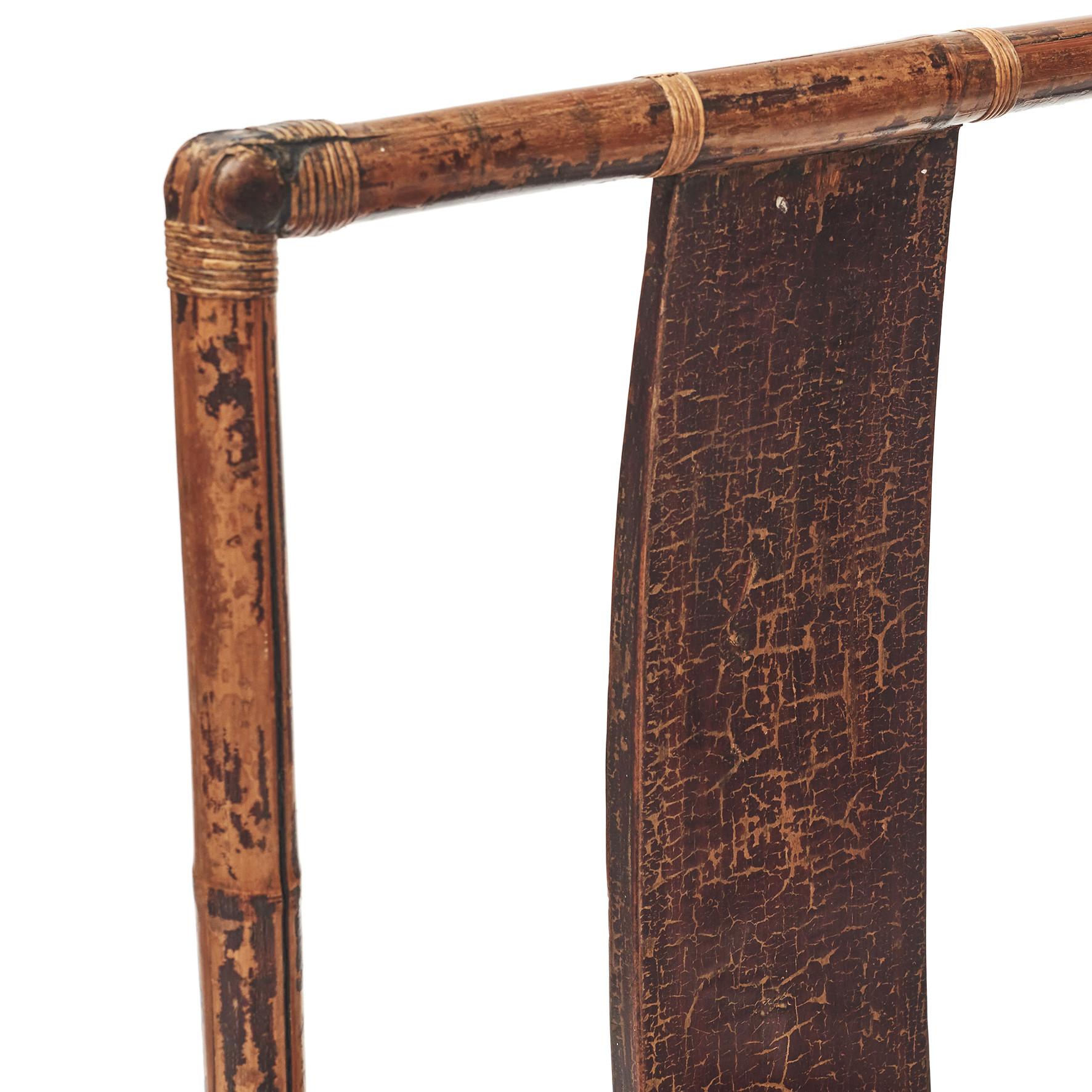 Paar chinesische Bambusstühle aus der Qing-Dynastie (19. Jahrhundert) im Angebot