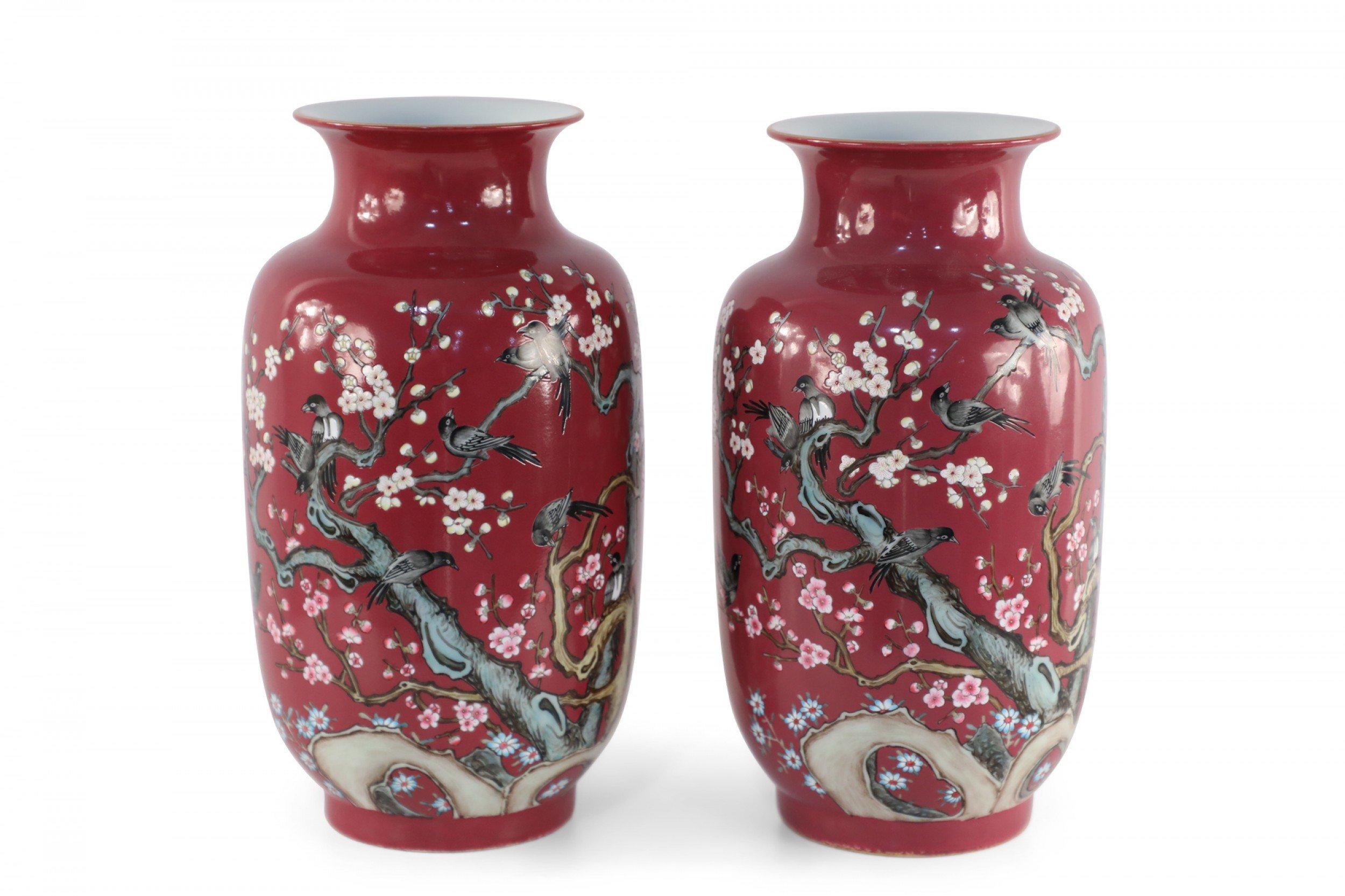 Hand-Crafted Pair of Chinese Qing Dynasty Style Floral Magpie Motif Porcelain Sleeve Vases For Sale
