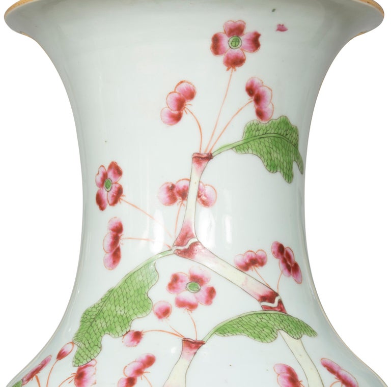 Pair Of Chinese Qing Dynasty Vases For Sale at 1stDibs