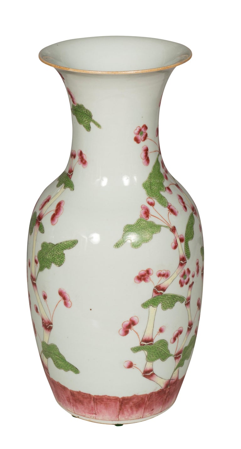 Pair Of Chinese Qing Dynasty Vases For Sale at 1stDibs